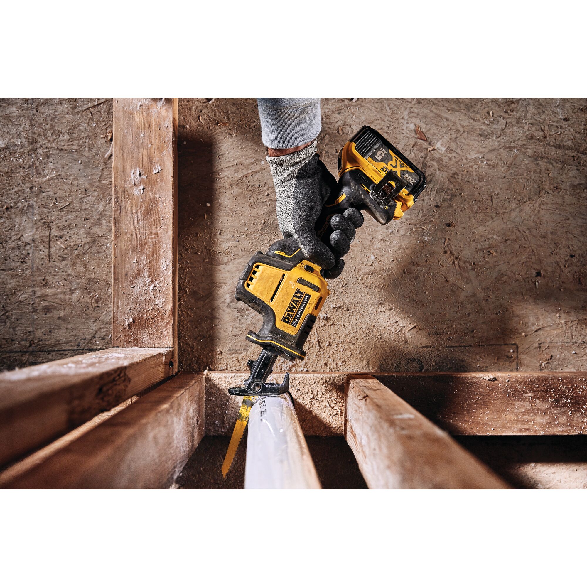 Atomic dewalt 2025 reciprocating saw