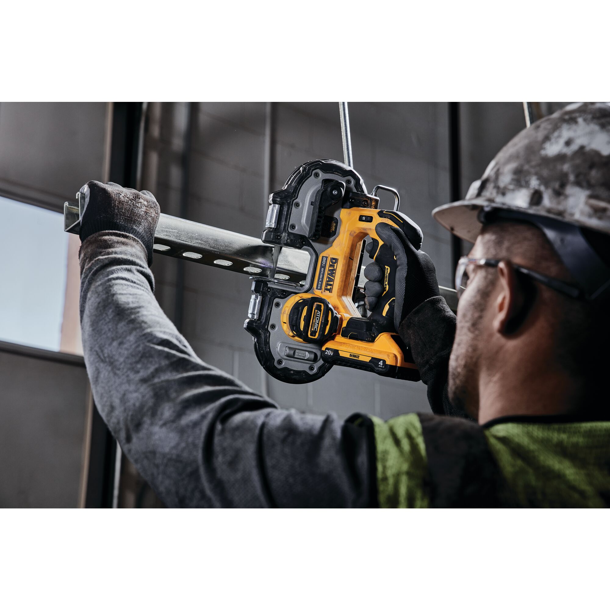 ATOMIC 20V MAX Brushless Cordless 1 3 4 in. Bandsaw Kit DEWALT