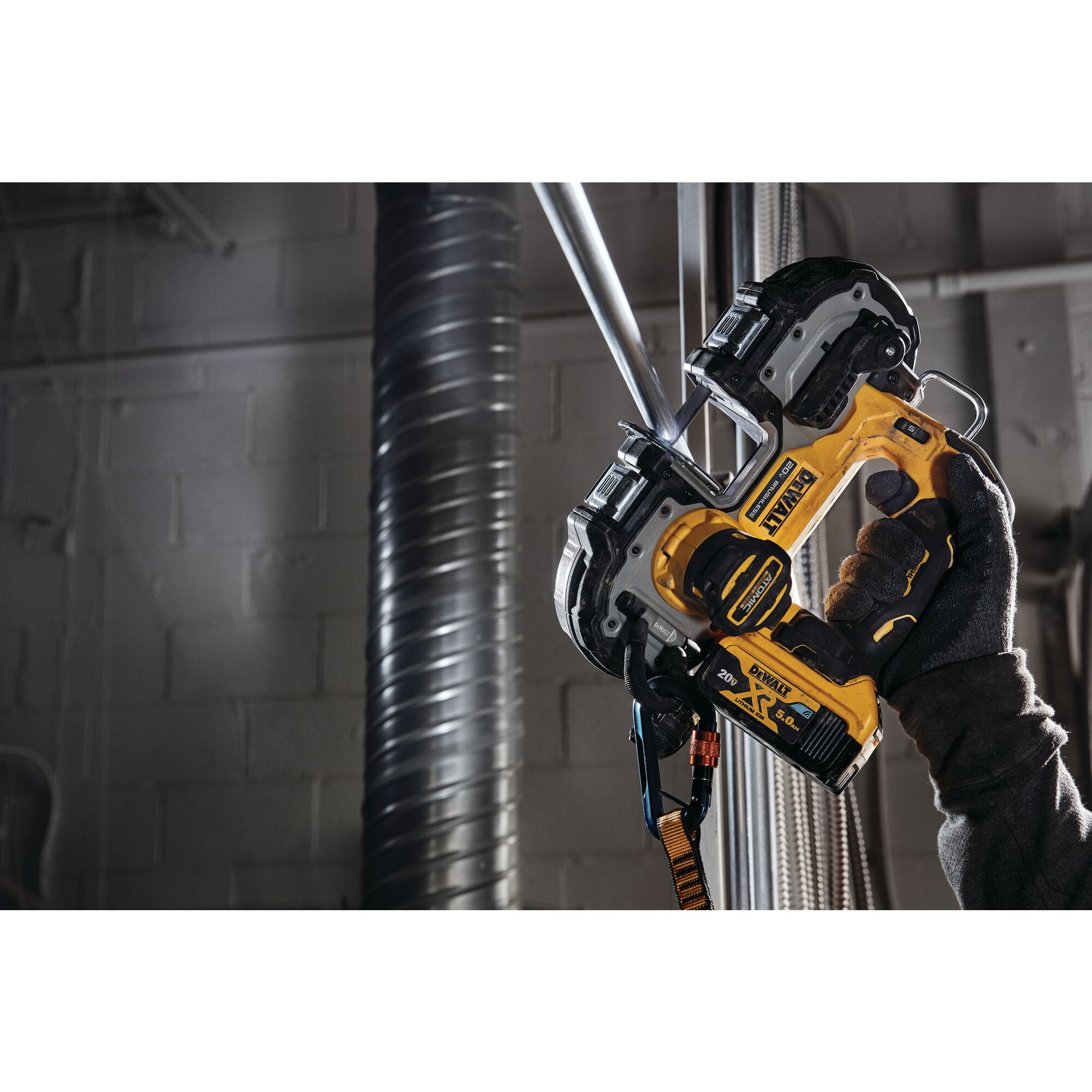 ATOMIC 20V MAX Brushless Cordless 1 3 4 in. Bandsaw Kit DEWALT