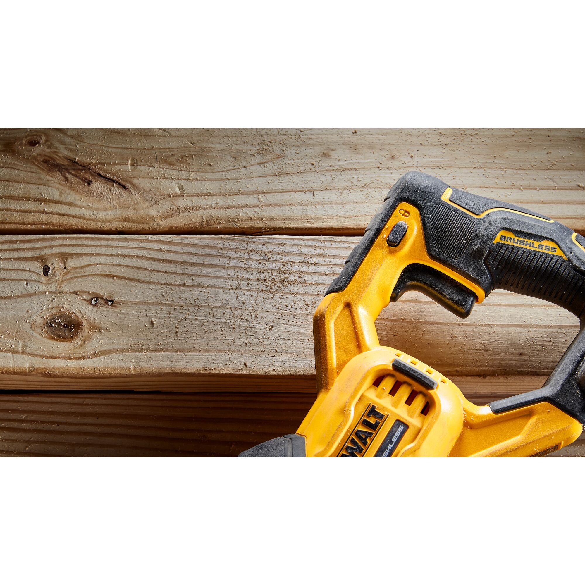 Sawzall dewalt online xr