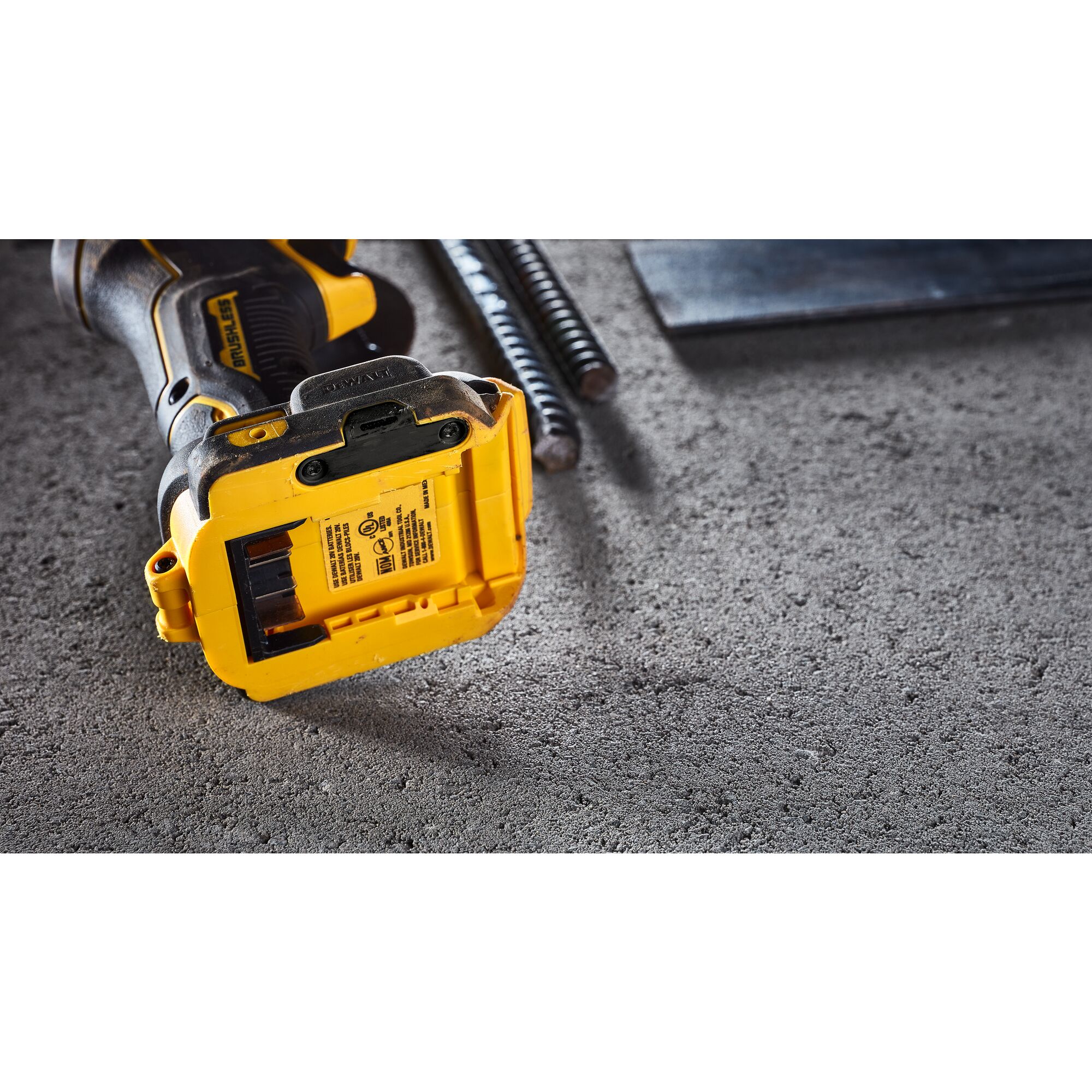 Dewalt cordless cut off tool hot sale