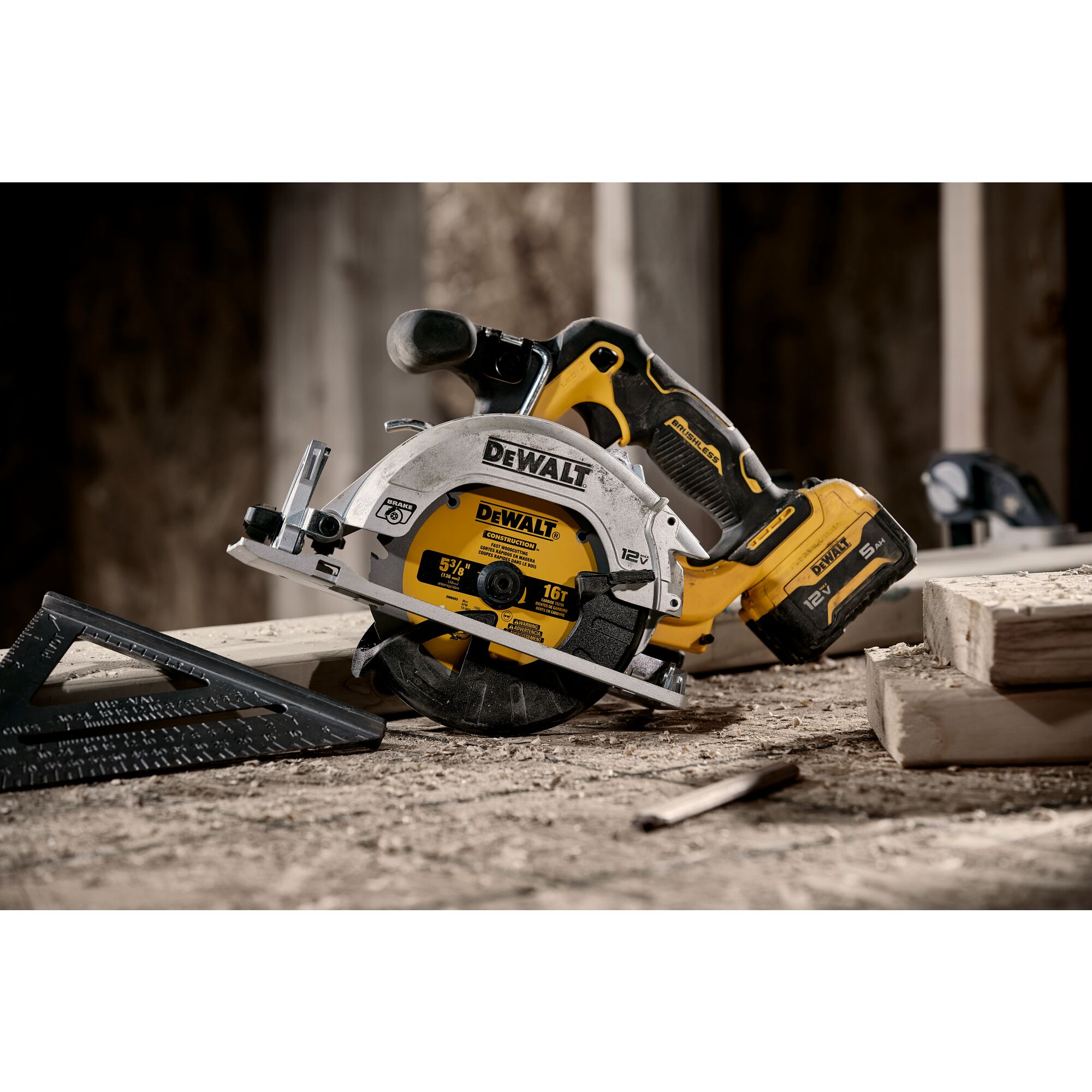 Dewalt discount brushless saw