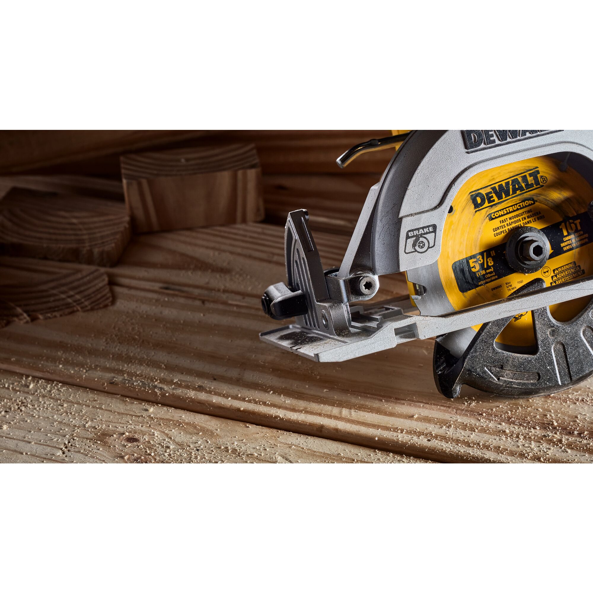 Battery powered discount dewalt skill saw