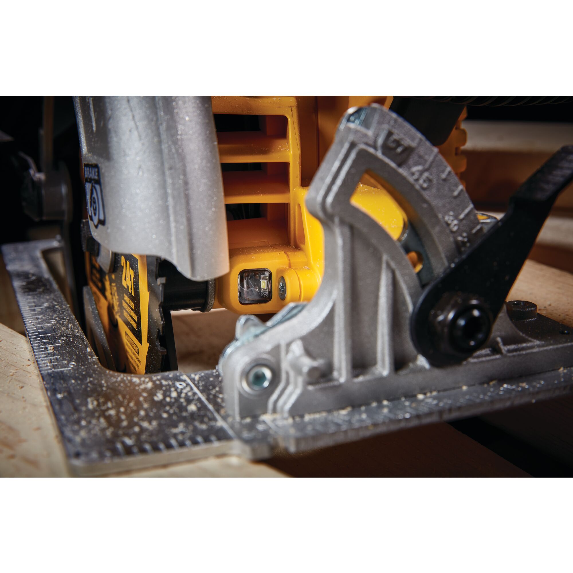 Dewalt left handed circular saw hot sale