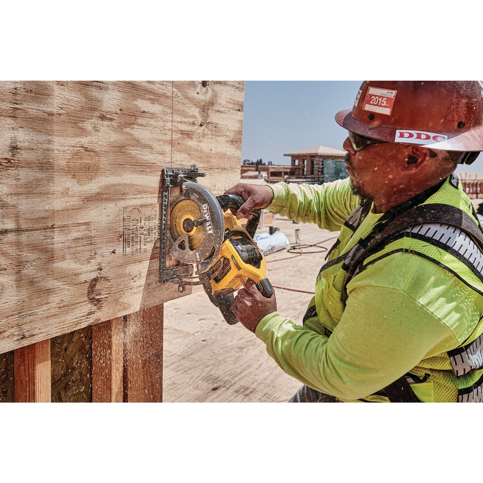 Dewalt worm best sale drive saw flexvolt