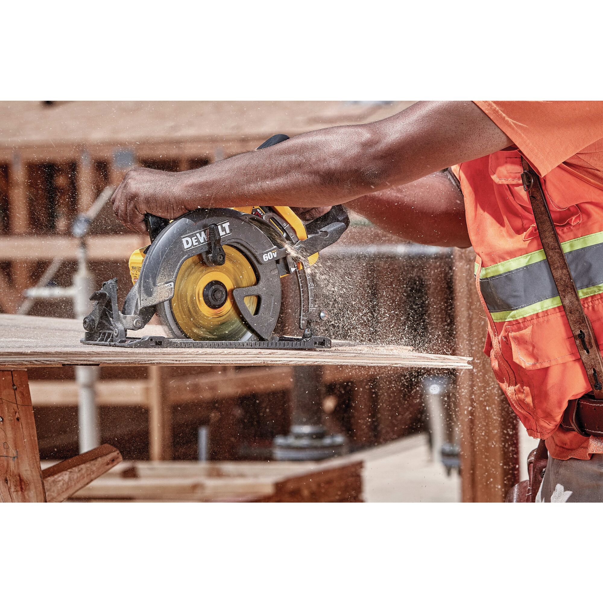 Dewalt worm best sale drive saw flexvolt