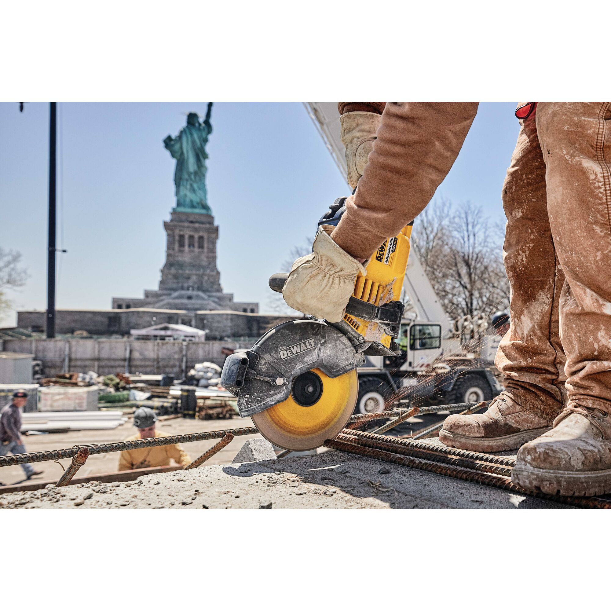 Dewalt 60v best sale concrete saw