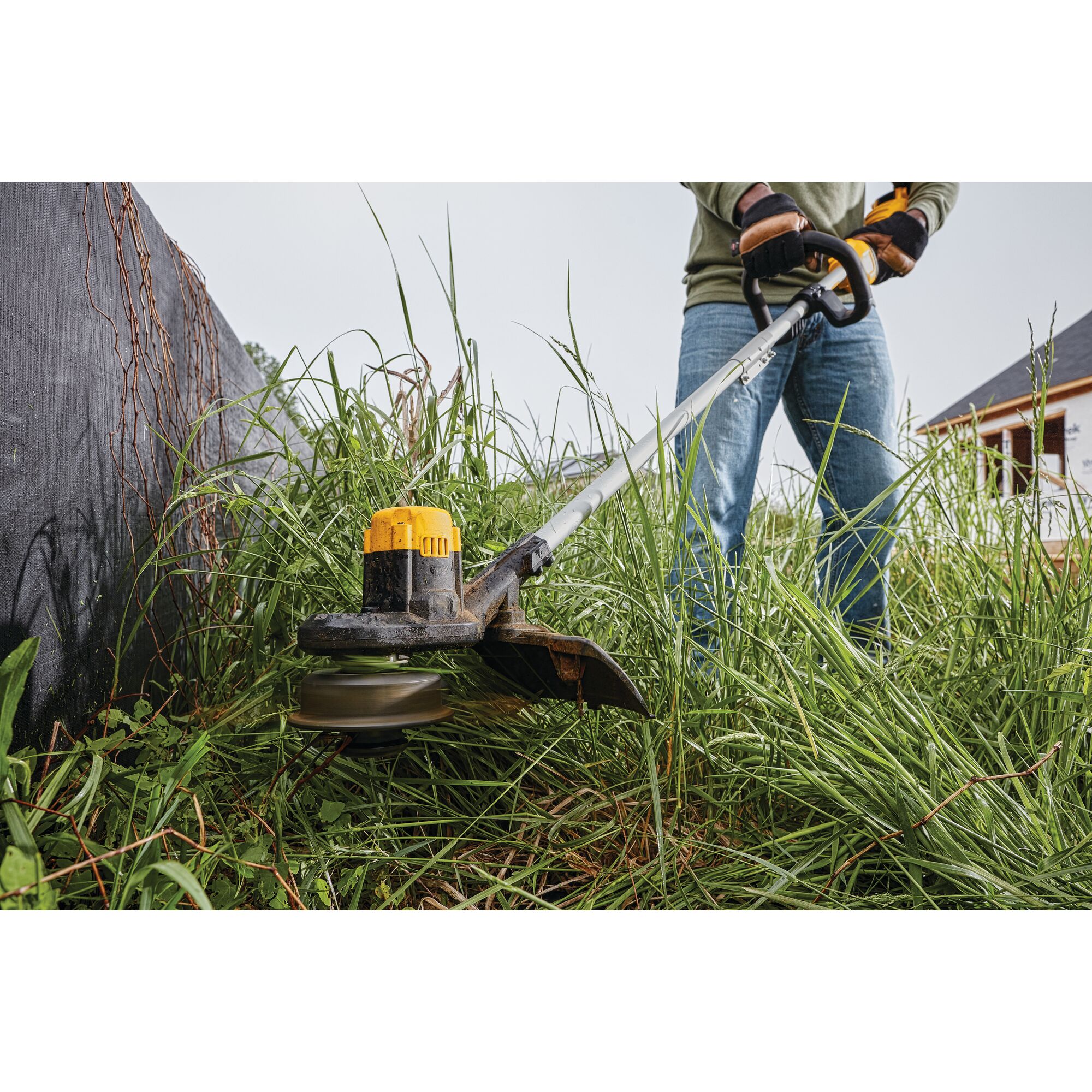 Dewalt cordless 2025 string trimmer