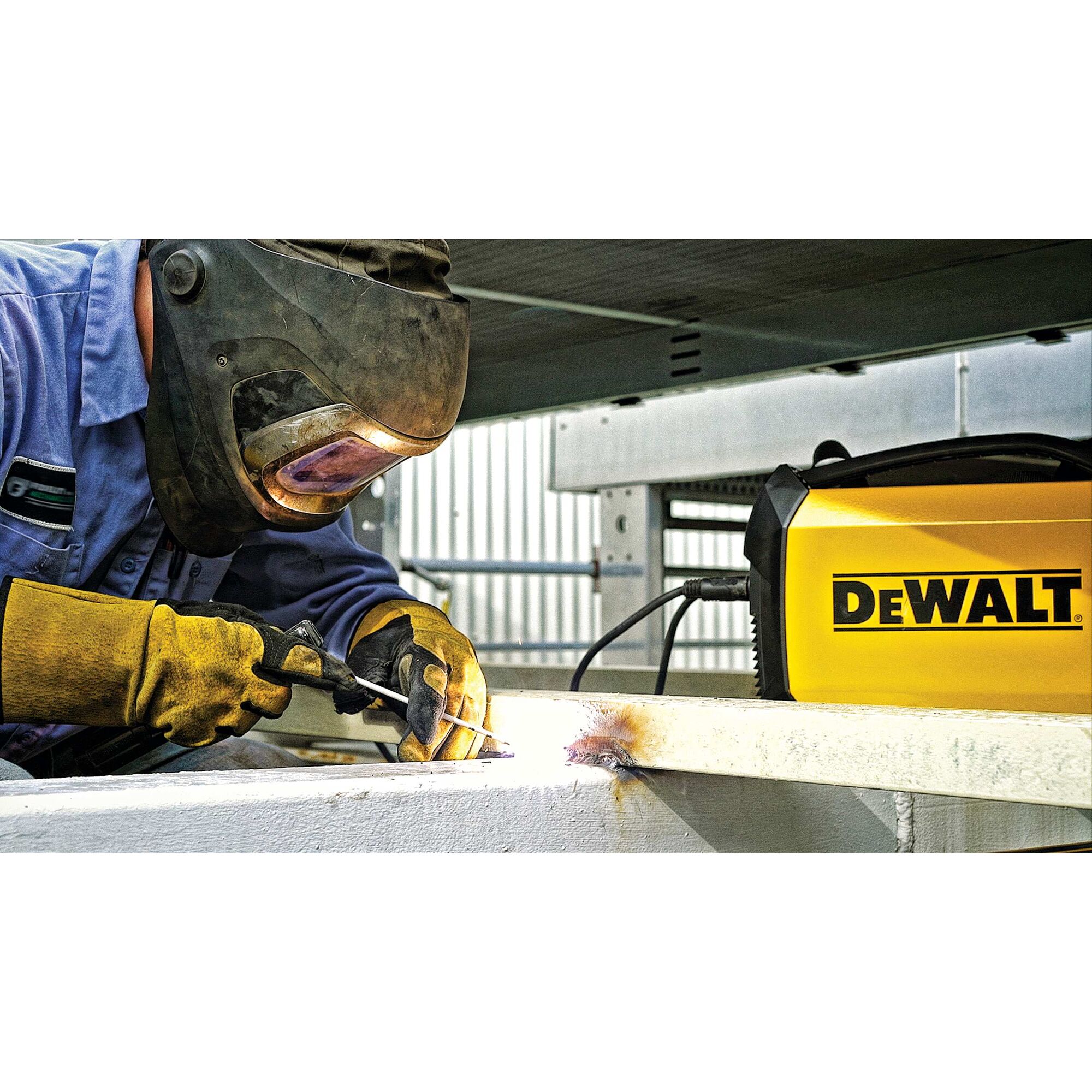 Portable Stick and TIG Welder DEWALT