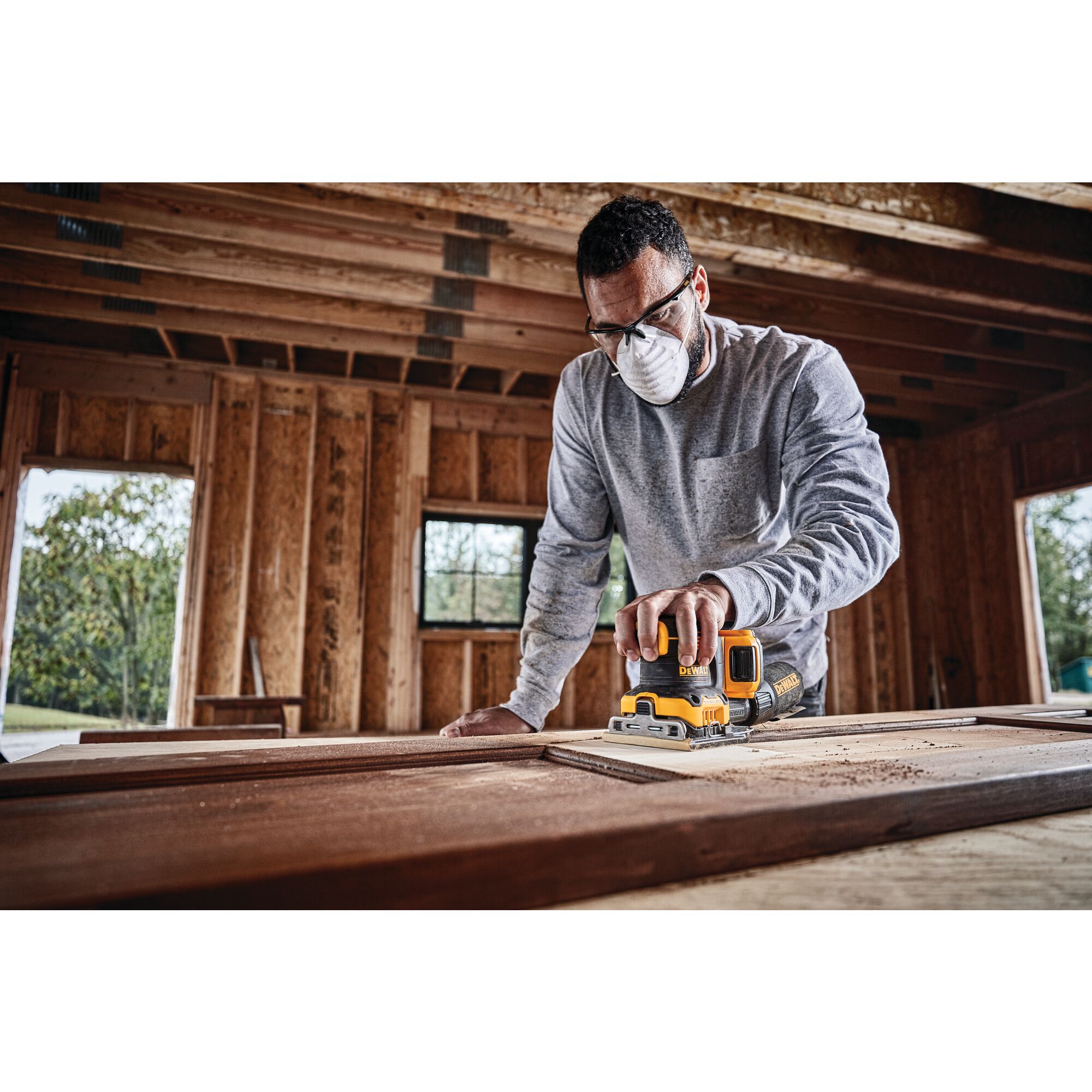 Dewalt discount sander cordless