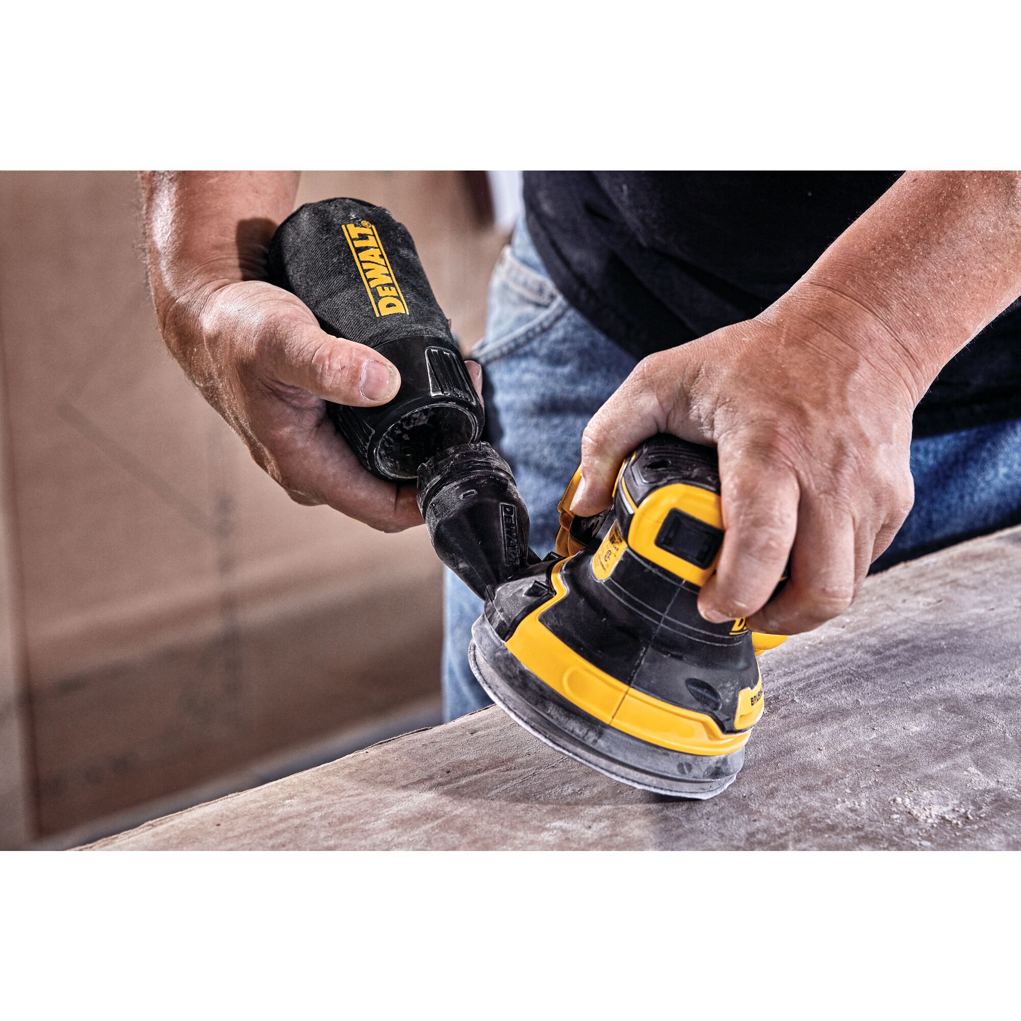 Cordless orbital sander online with battery