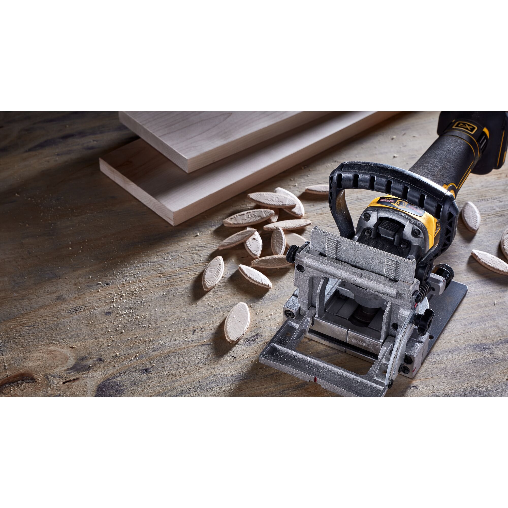 20V MAX* XR® BRUSHLESS CORDLESS BISCUIT JOINER (Tool Only) | DEWALT