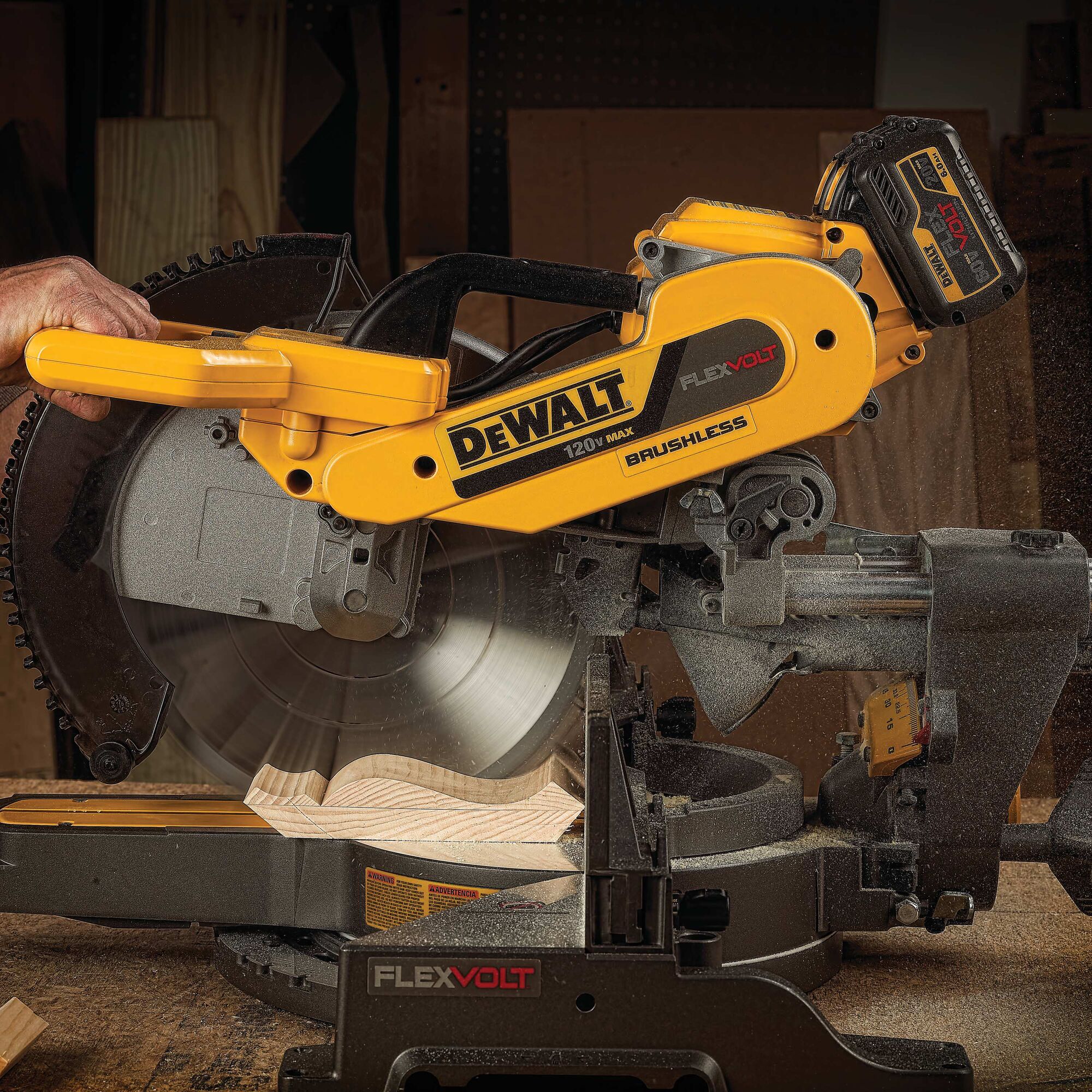 FLEXVOLT 120V MAX 12 in. Cordless DOUBLE BEVEL COMPOUND SLIDING