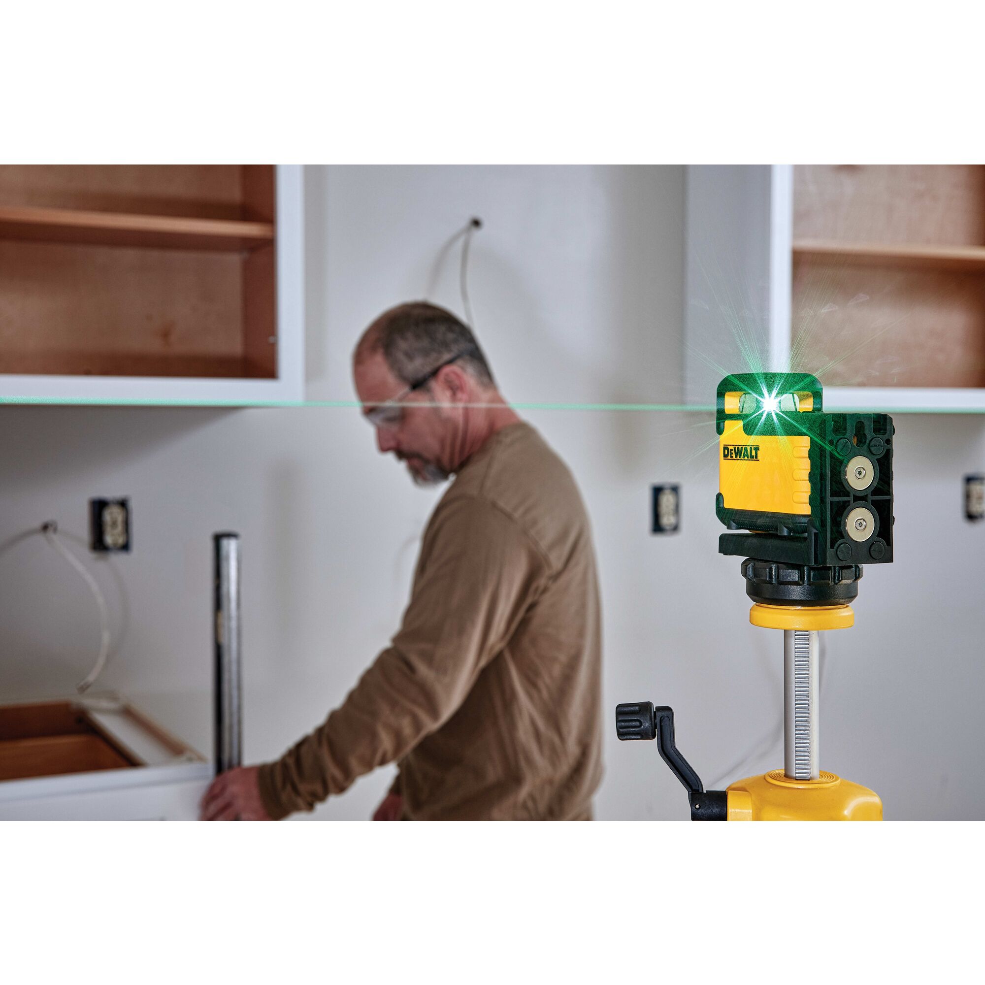 360 Degree Green beam Cross Line Laser DEWALT