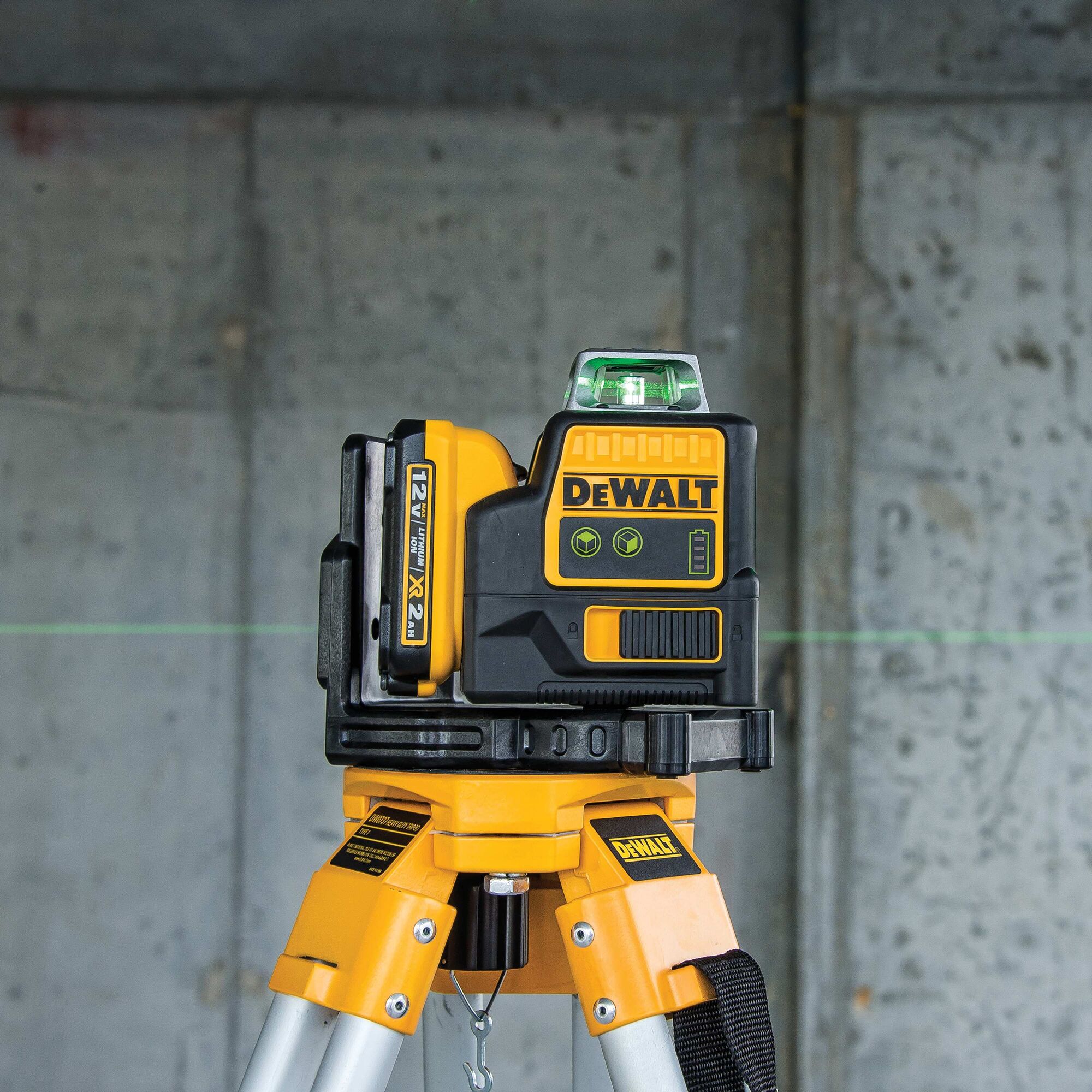 12V MAX 2 x 360 Green Line Laser DEWALT