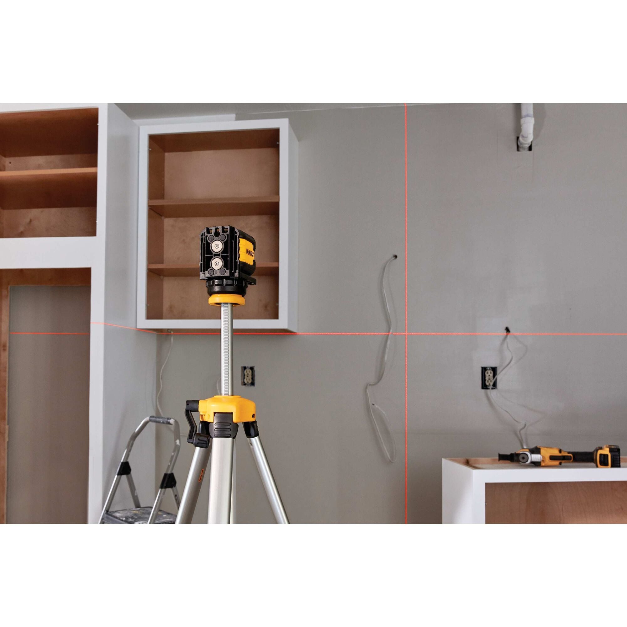 Red Cross Line Laser Level DEWALT