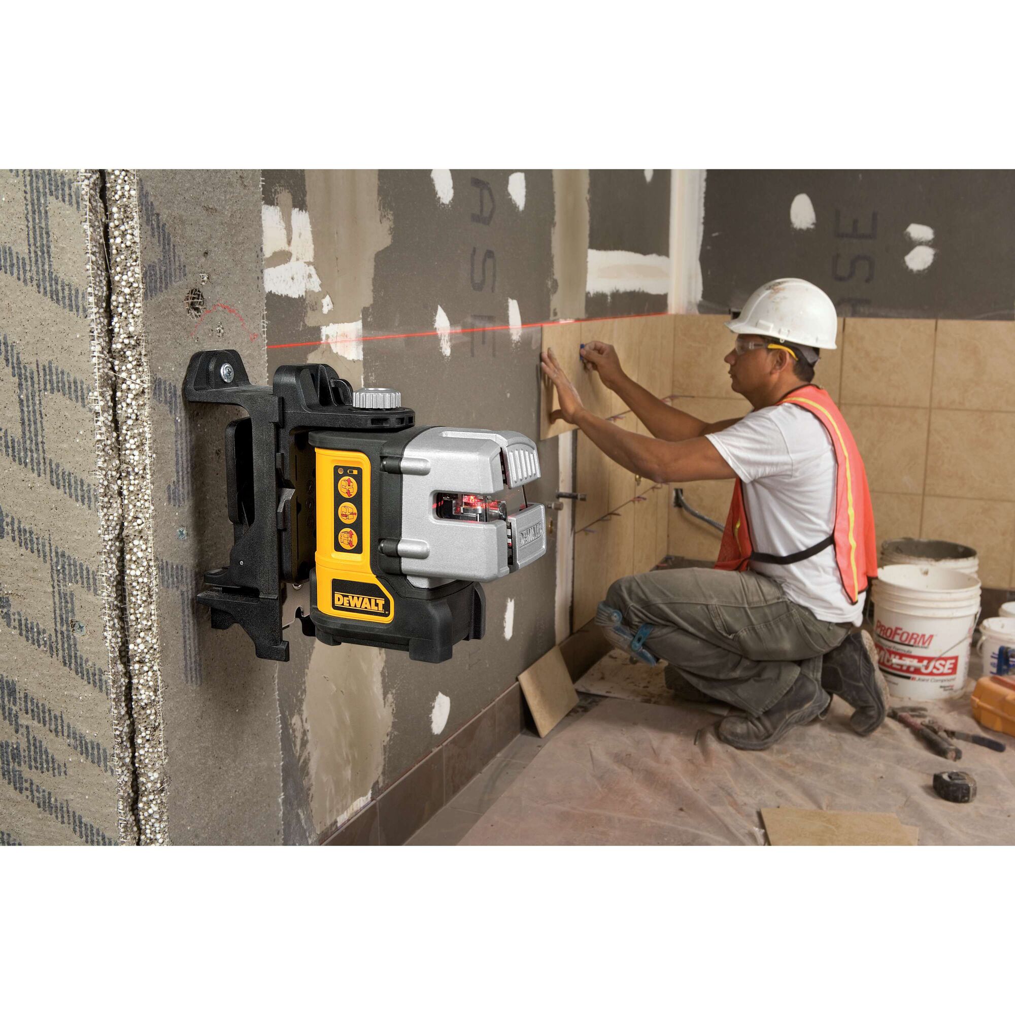 3 BEAM LINE LASER | DEWALT