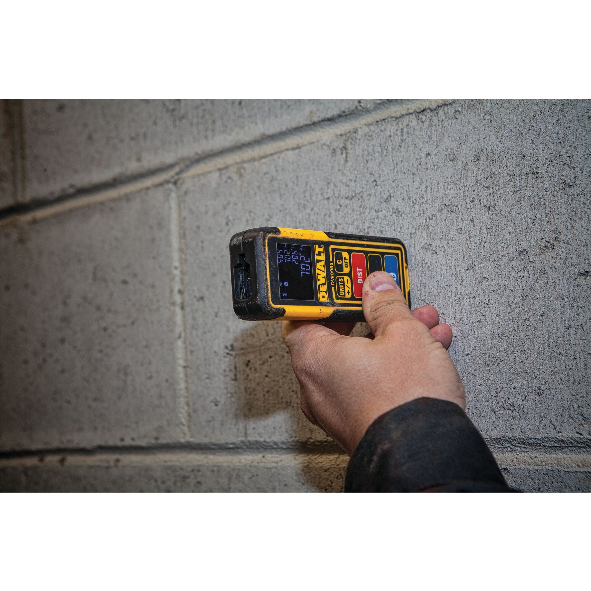 Dewalt deals distance measurer