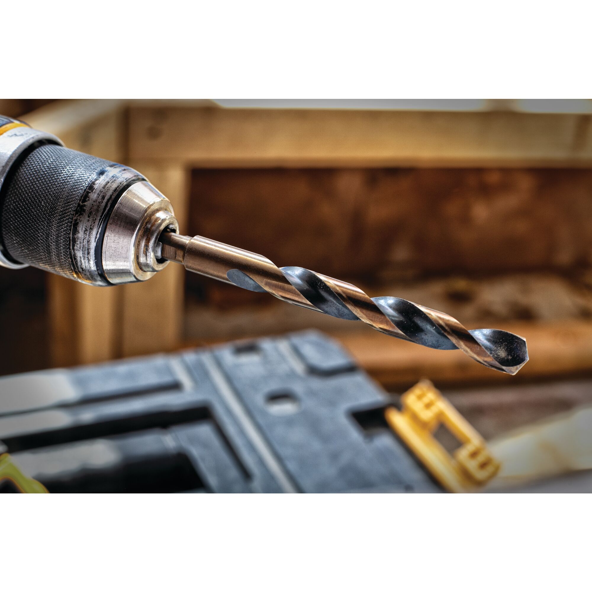 Dewalt change drill online bit