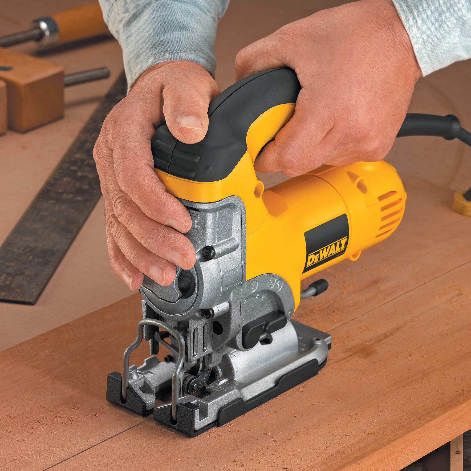 6.5 Amp Jig Saw Kit DEWALT