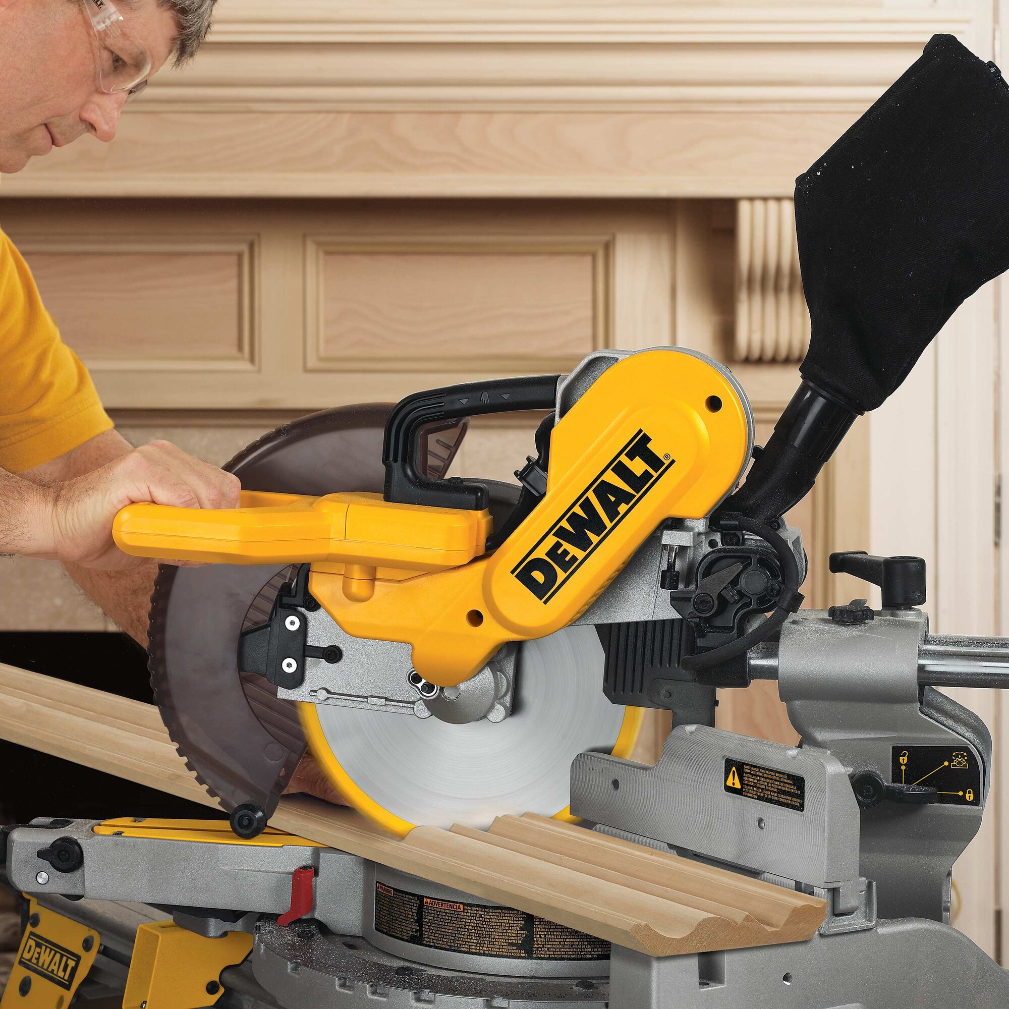 10 in. 254mm Double Bevel Sliding Compound Miter Saw DEWALT