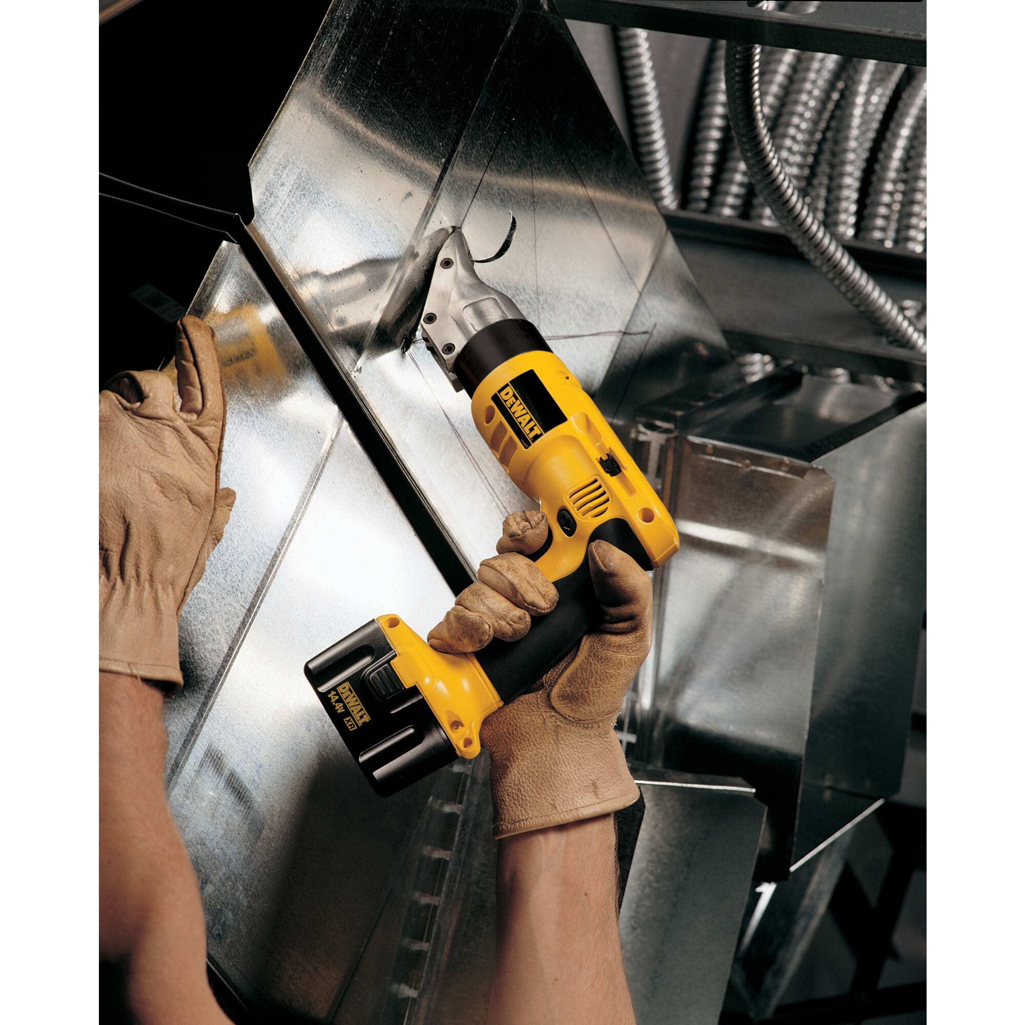 Dewalt gauge swivel store head shear