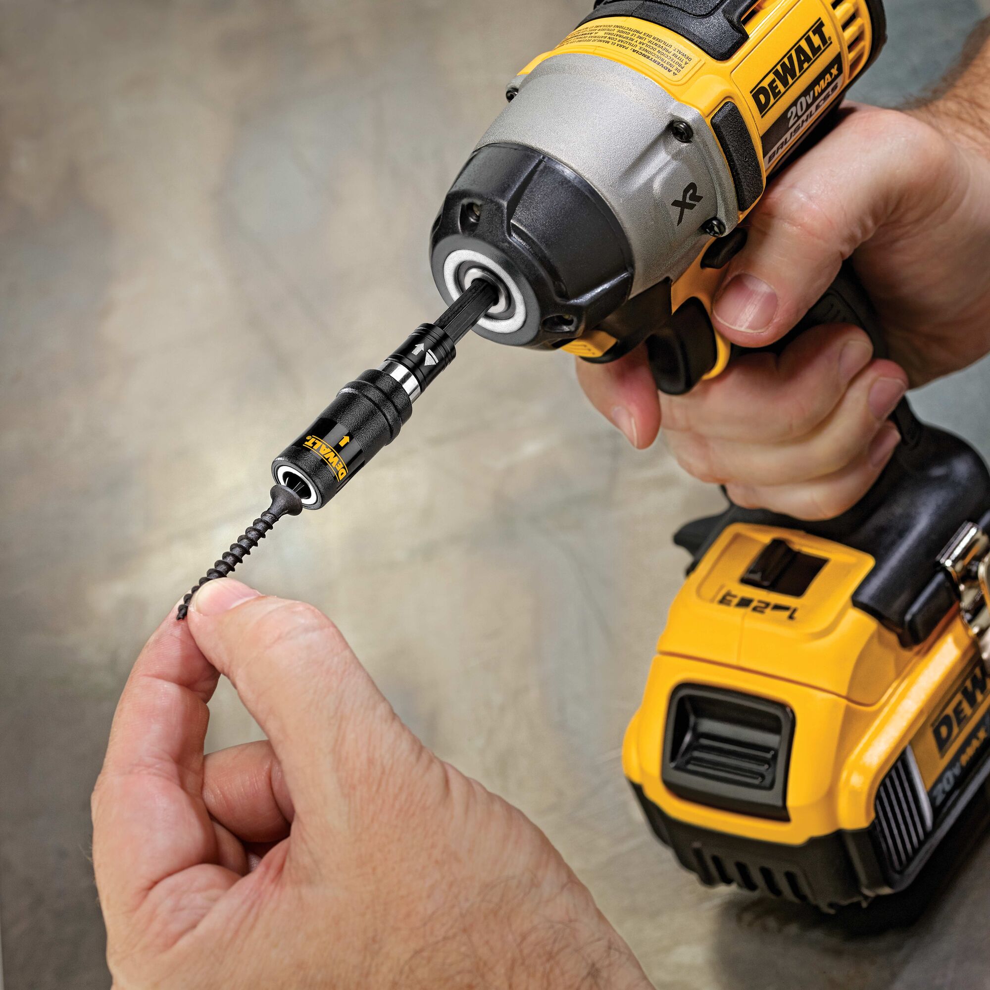 Dewalt impact driver discount not holding bit