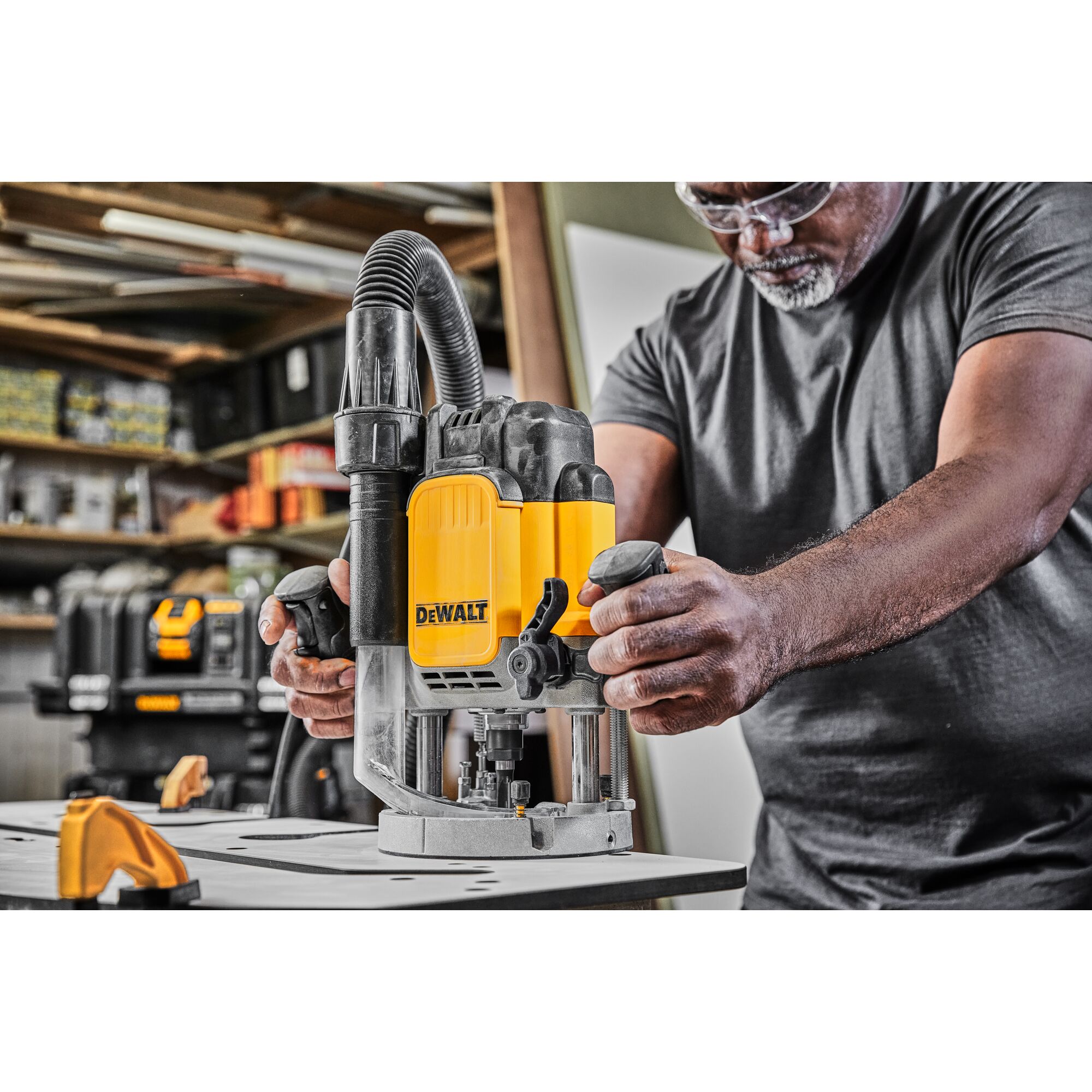 Dewalt 20v best sale plunge router