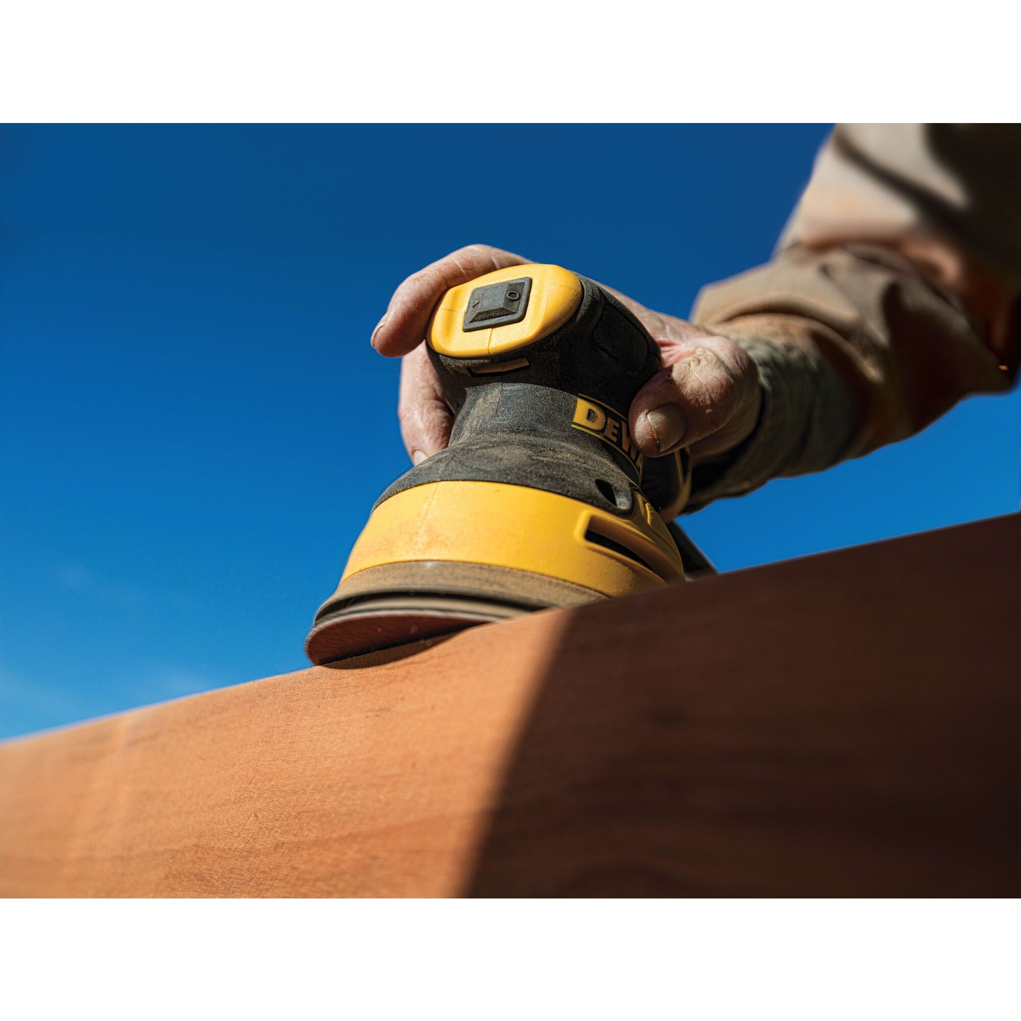 Dewalt sander on sale variable speed