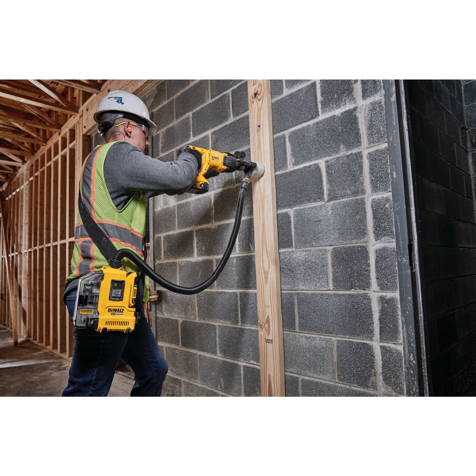 20V MAX* Brushless Cordless Universal Dust Extractor Kit | DEWALT