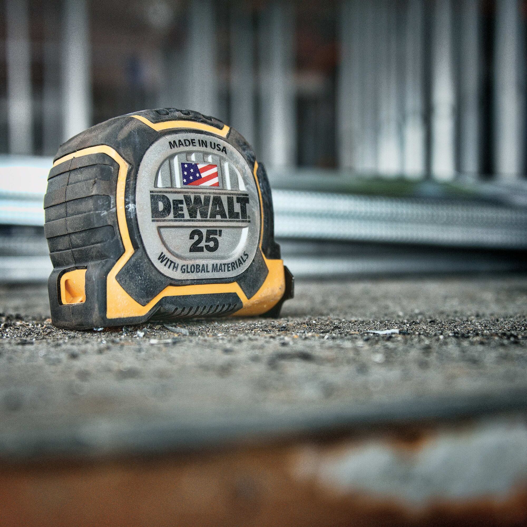 25 ft XP Tape Measure DEWALT