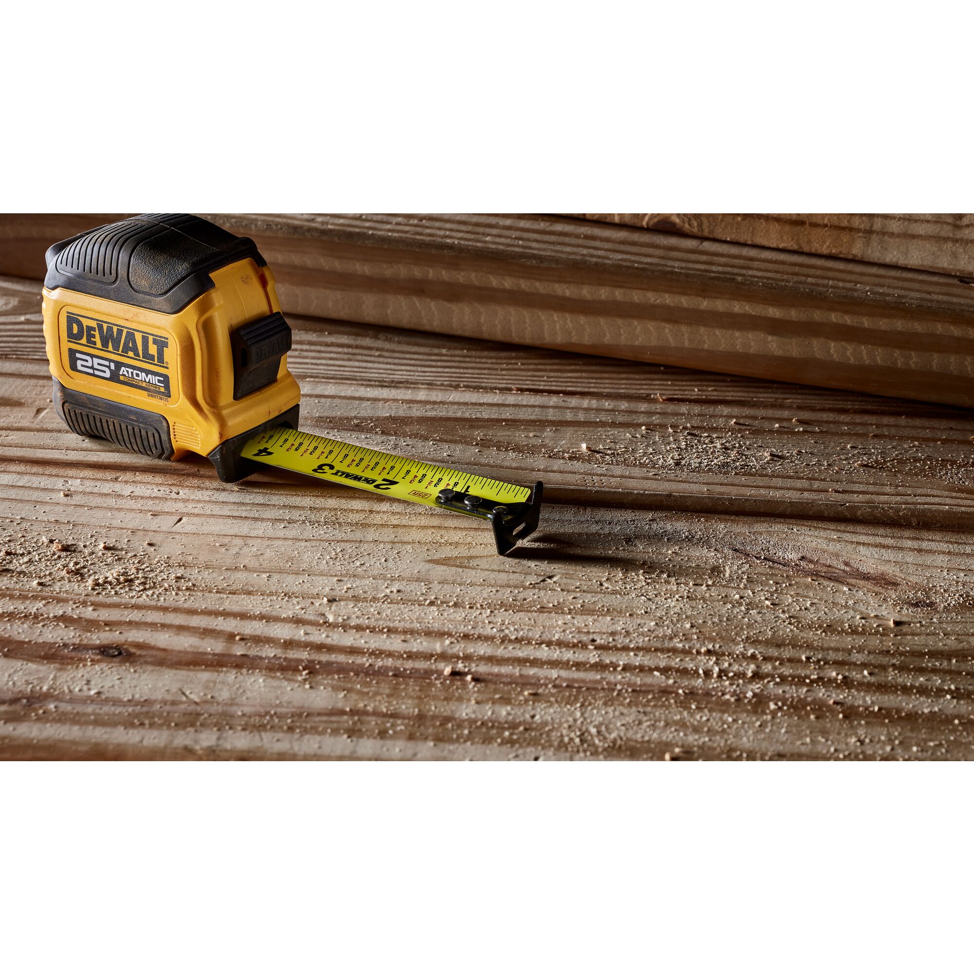 ATOMIC COMPACT SERIES 25 ft. Tape Measure DEWALT