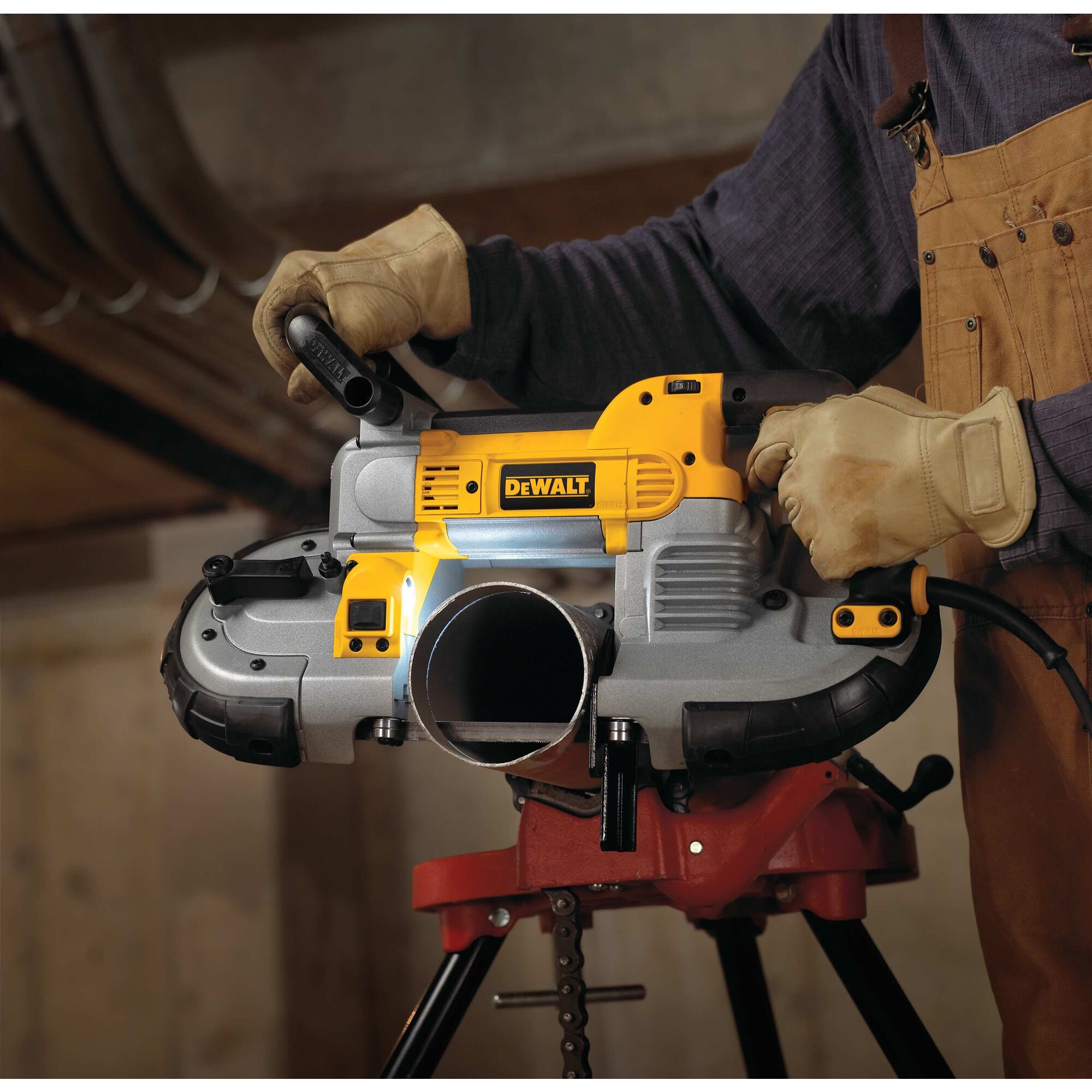 Deep Cut Band Saw DEWALT