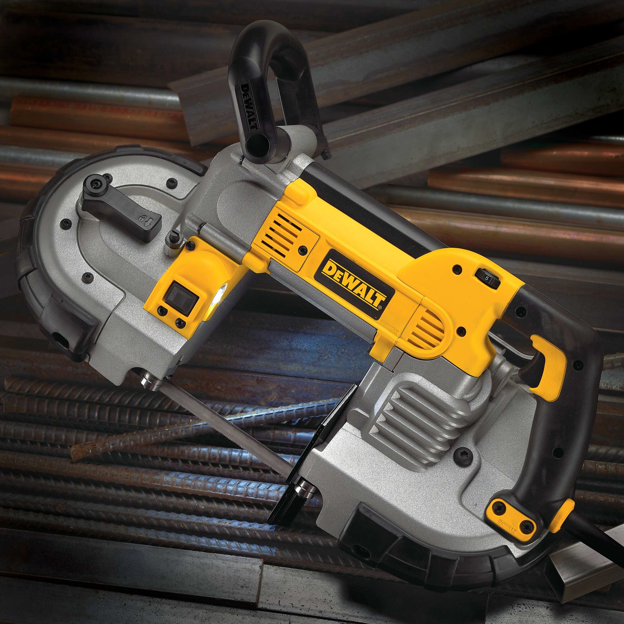 Deep Cut Band Saw | DEWALT