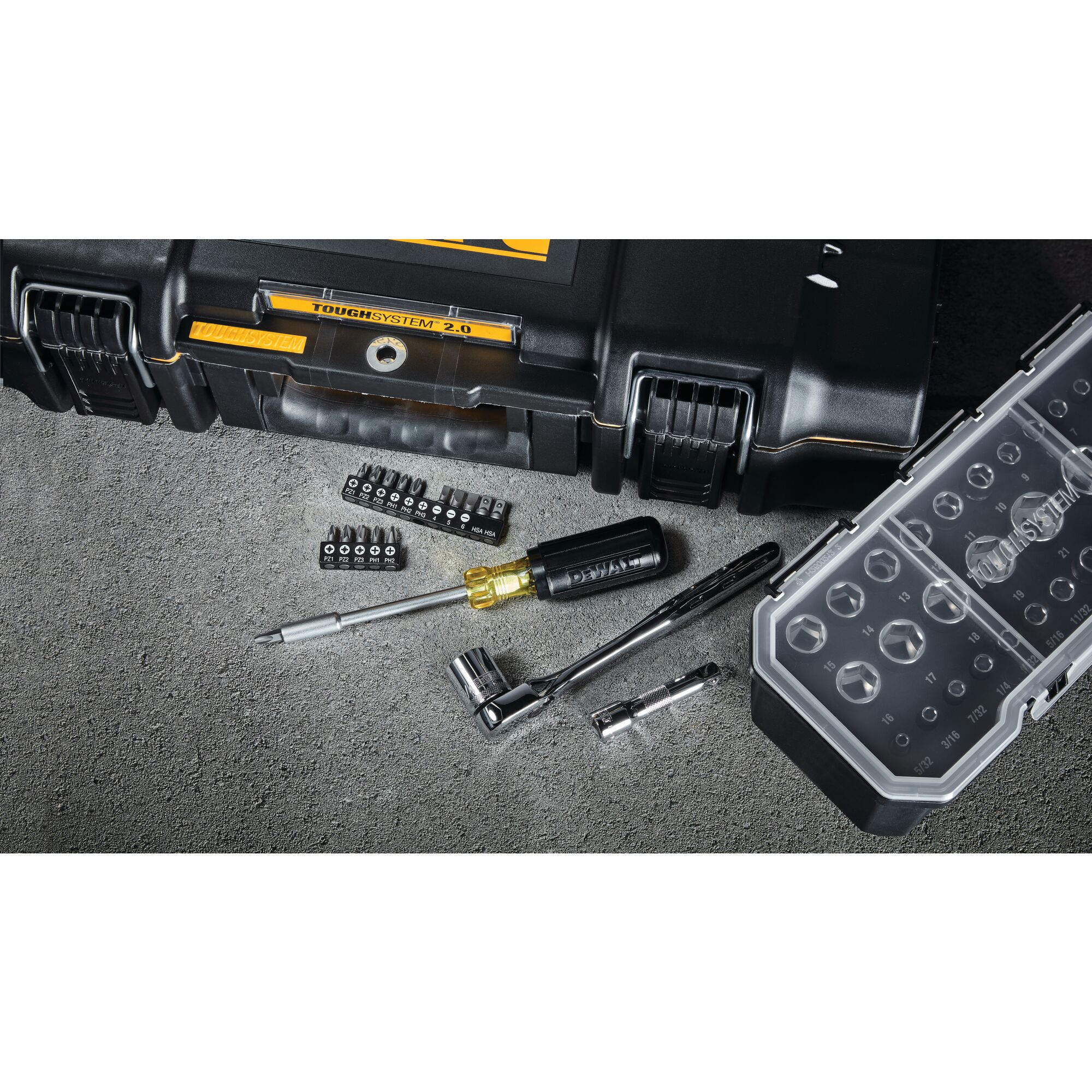 53 pc. Mechanics Tool Set with TOUGHSYSTEM 2.0 Toolbox DEWALT