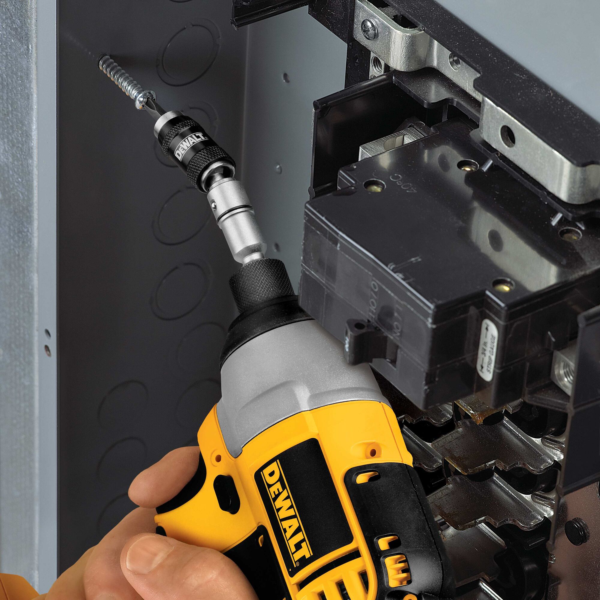 IMPACT READY Magnetic Pivot Holder DEWALT