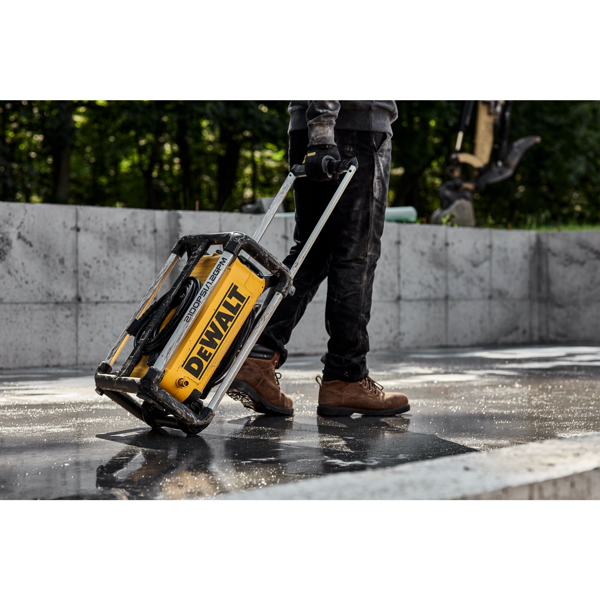 Electric Jobsite Cold Water Pressure Washer 13 Amp 2 100 MAX