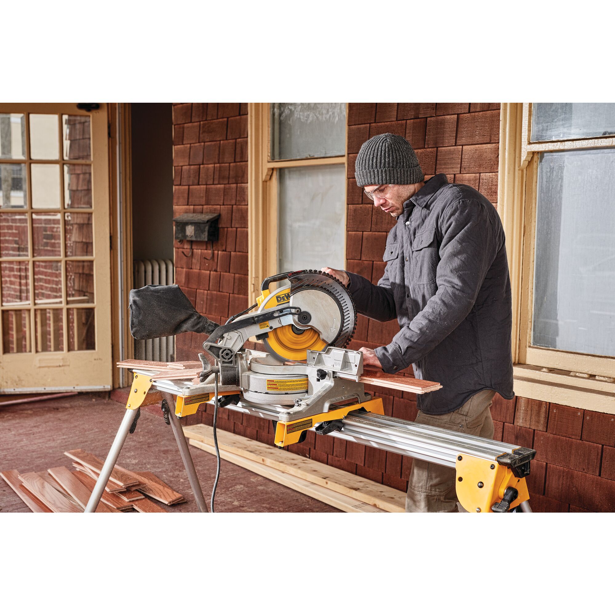 Dewalt 10 miter cheap saw