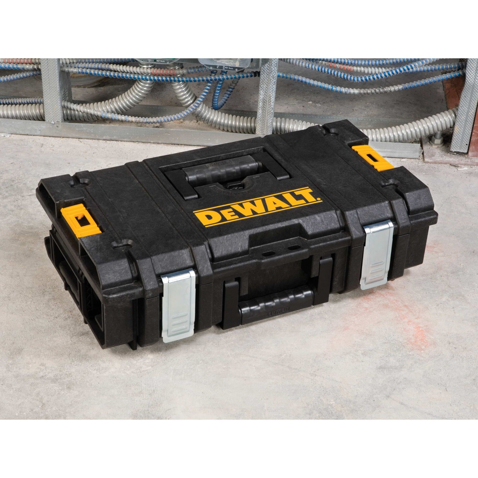 ToughSystem DS150 Small Case DEWALT