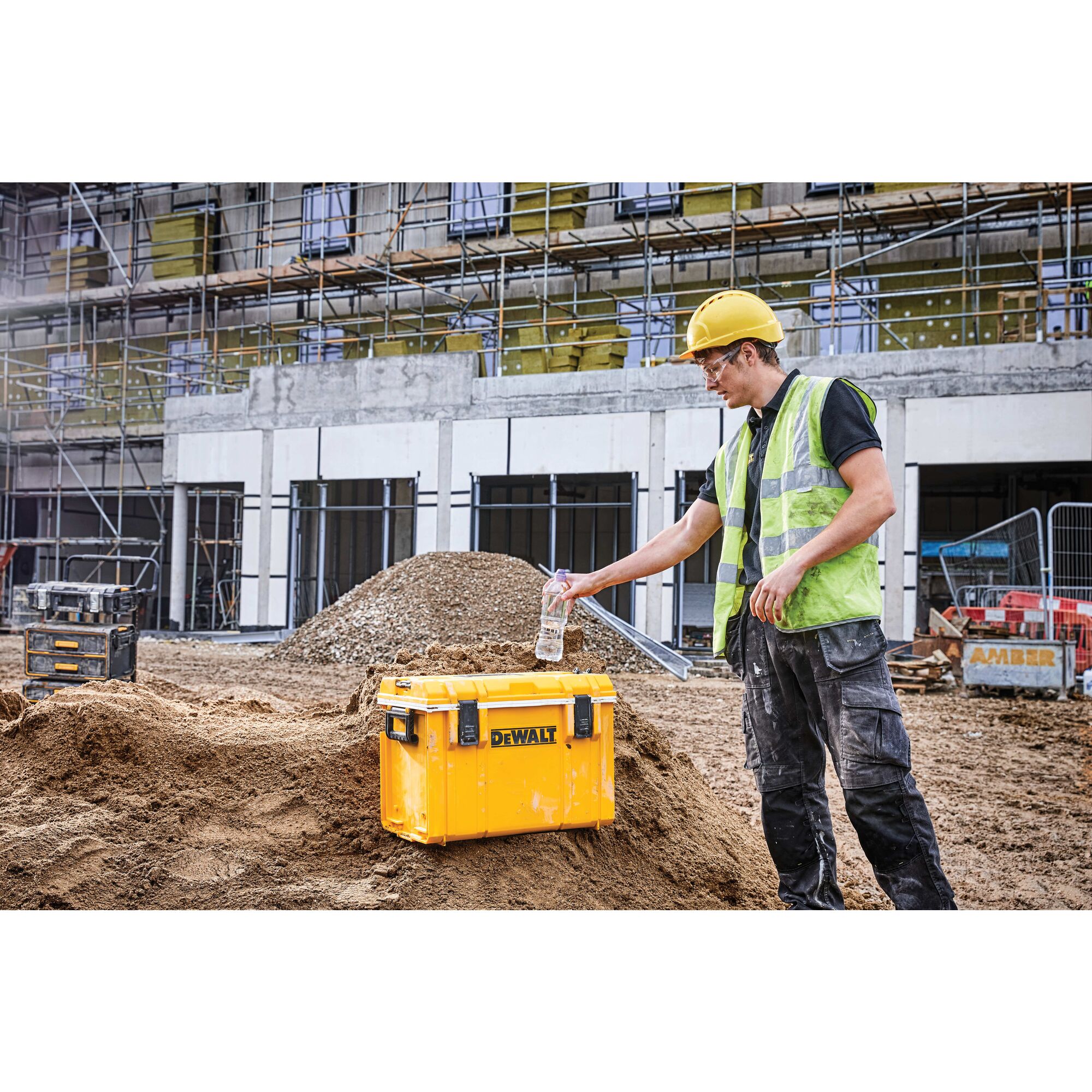 ToughSystem® Cooler | DEWALT