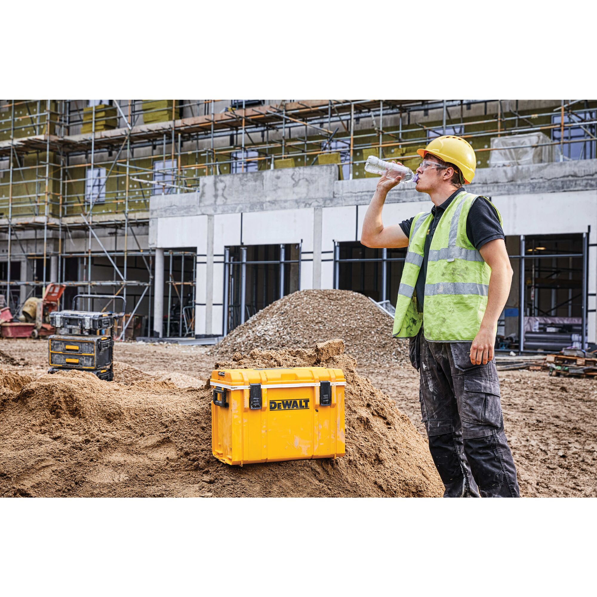 ToughSystem® Cooler | DEWALT