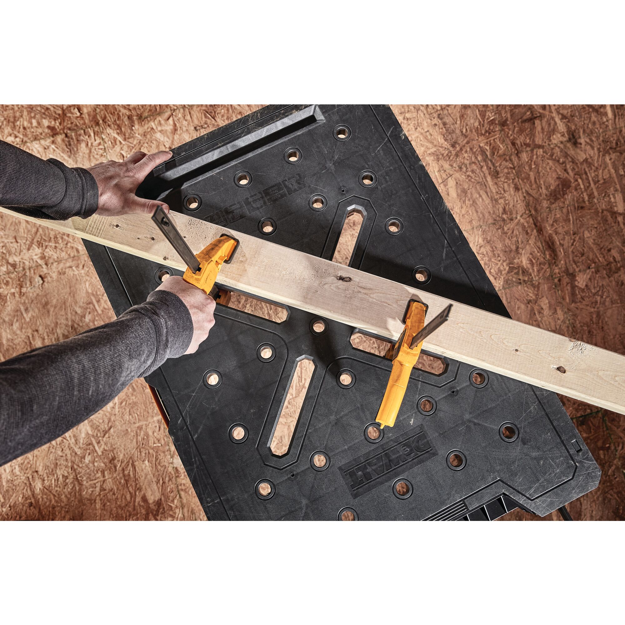 Express Folding Workbench DEWALT