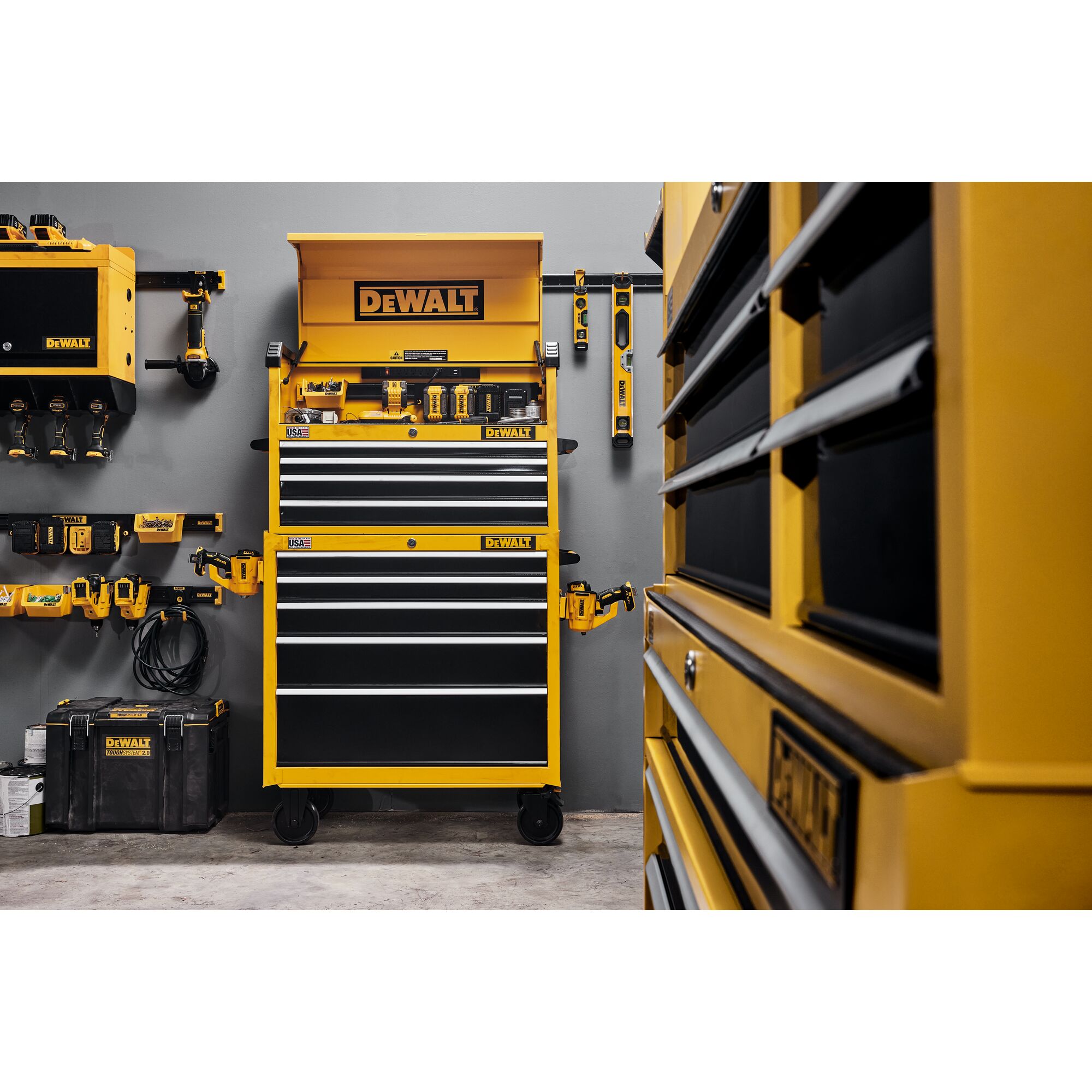 DEWALT 37 in. 5 Drawer Rolling Tool Cabinet DEWALT