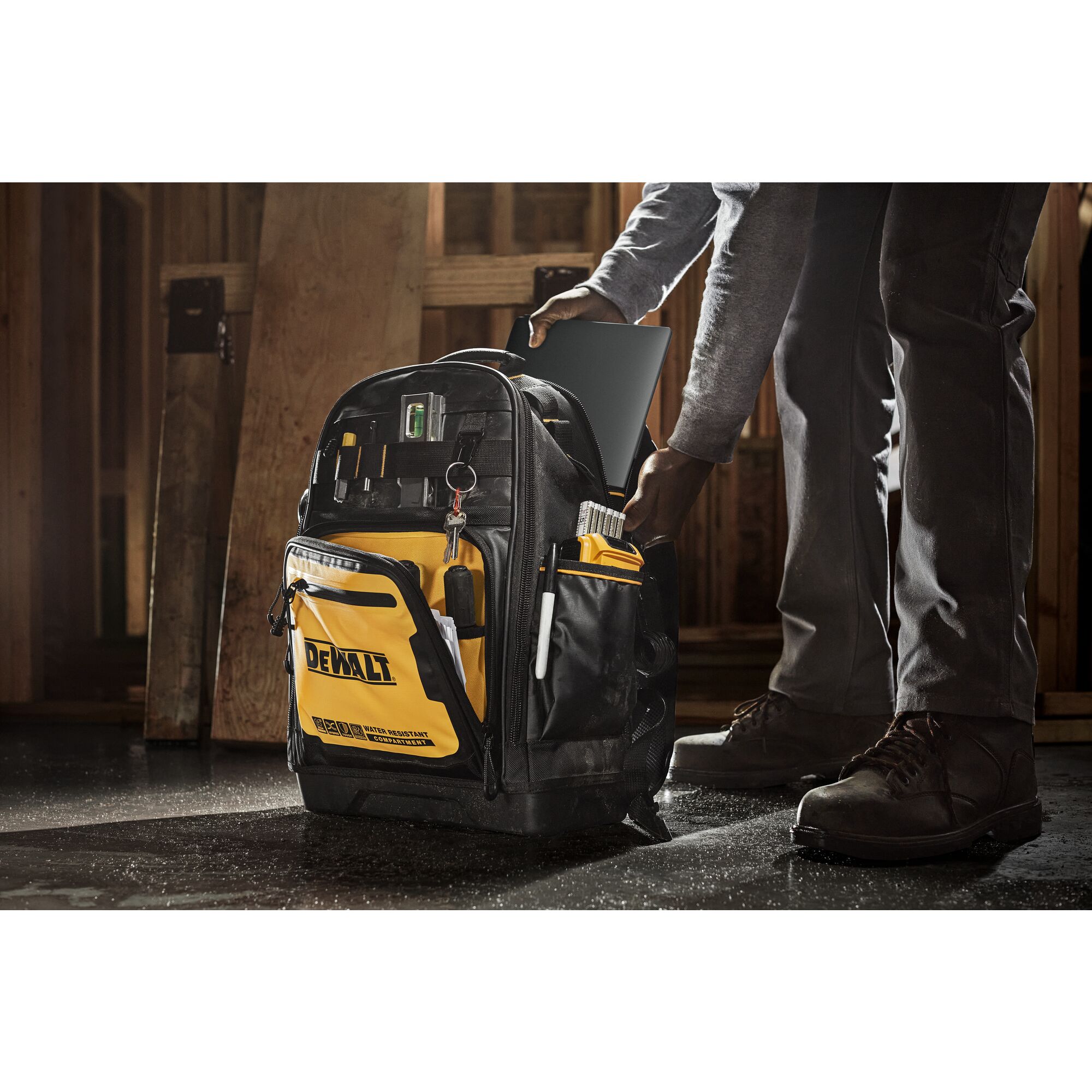 PRO Backpack | DEWALT