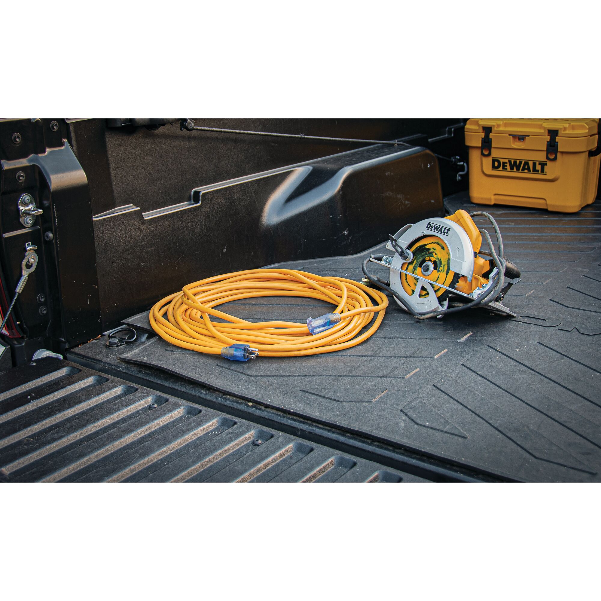 25 ft. 12 3 Lighted CGM Extension Cord DEWALT