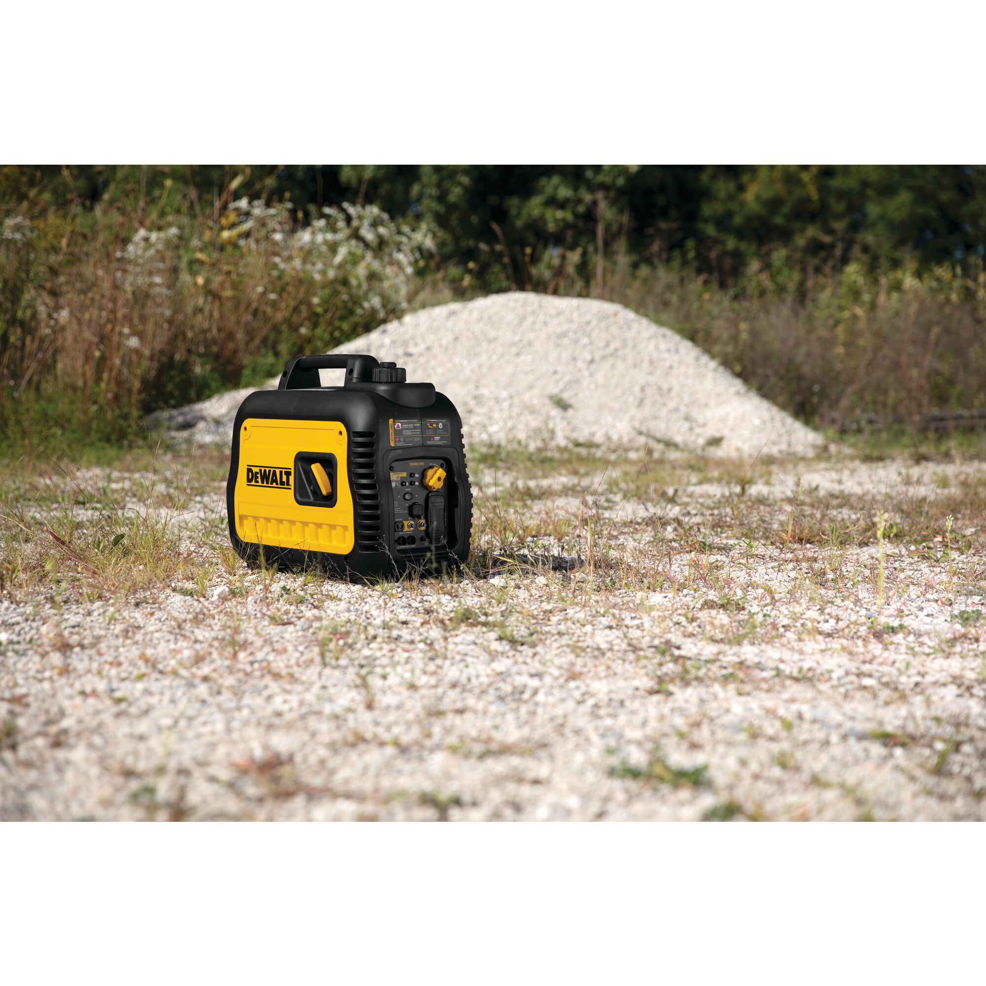 2200 Watt Portable Inverter Generator DEWALT