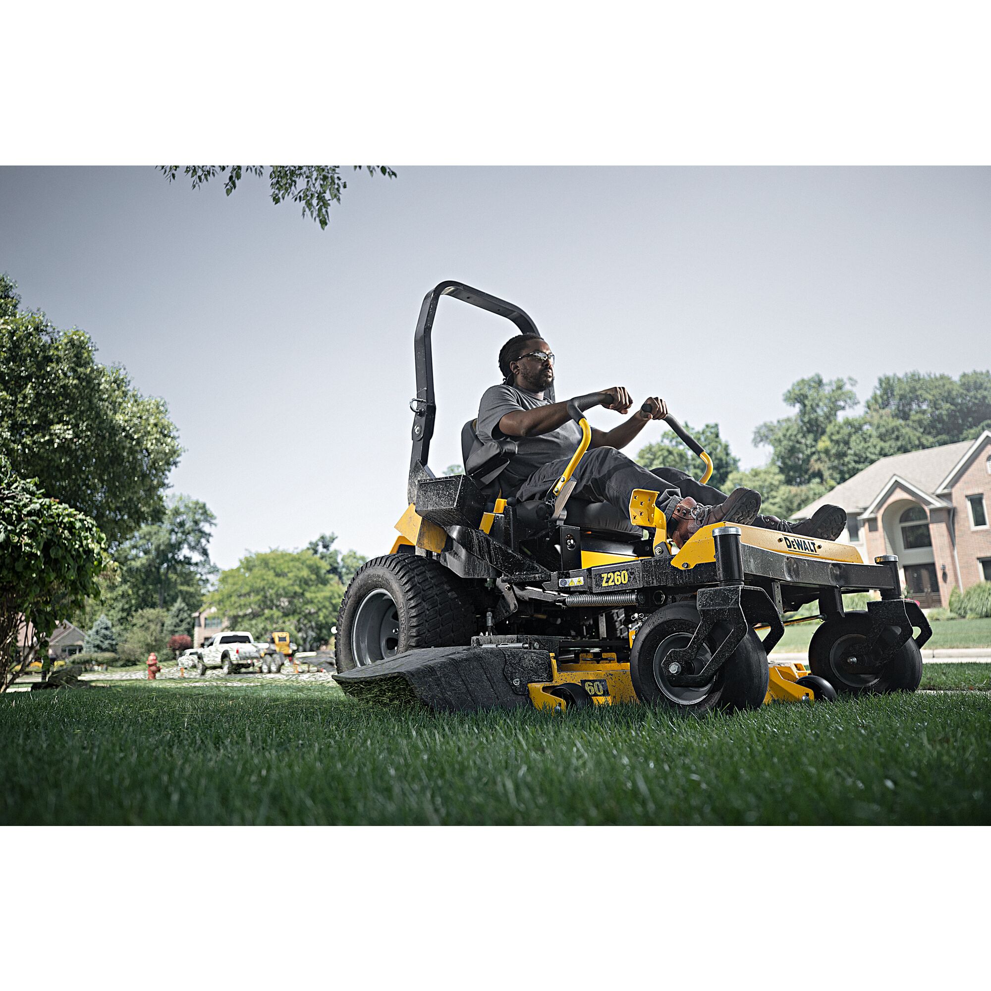 Z260 60 in Kawasaki Gas Hydrostatic Commercial Zero Turn Mower 24