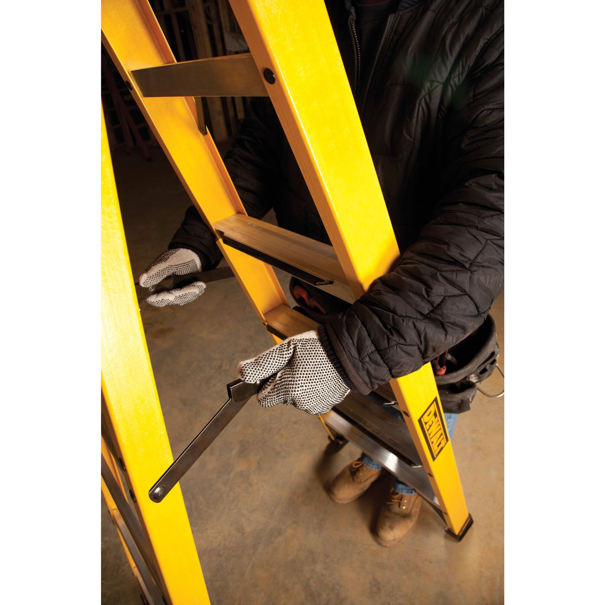 Dewalt 4 store ft ladder