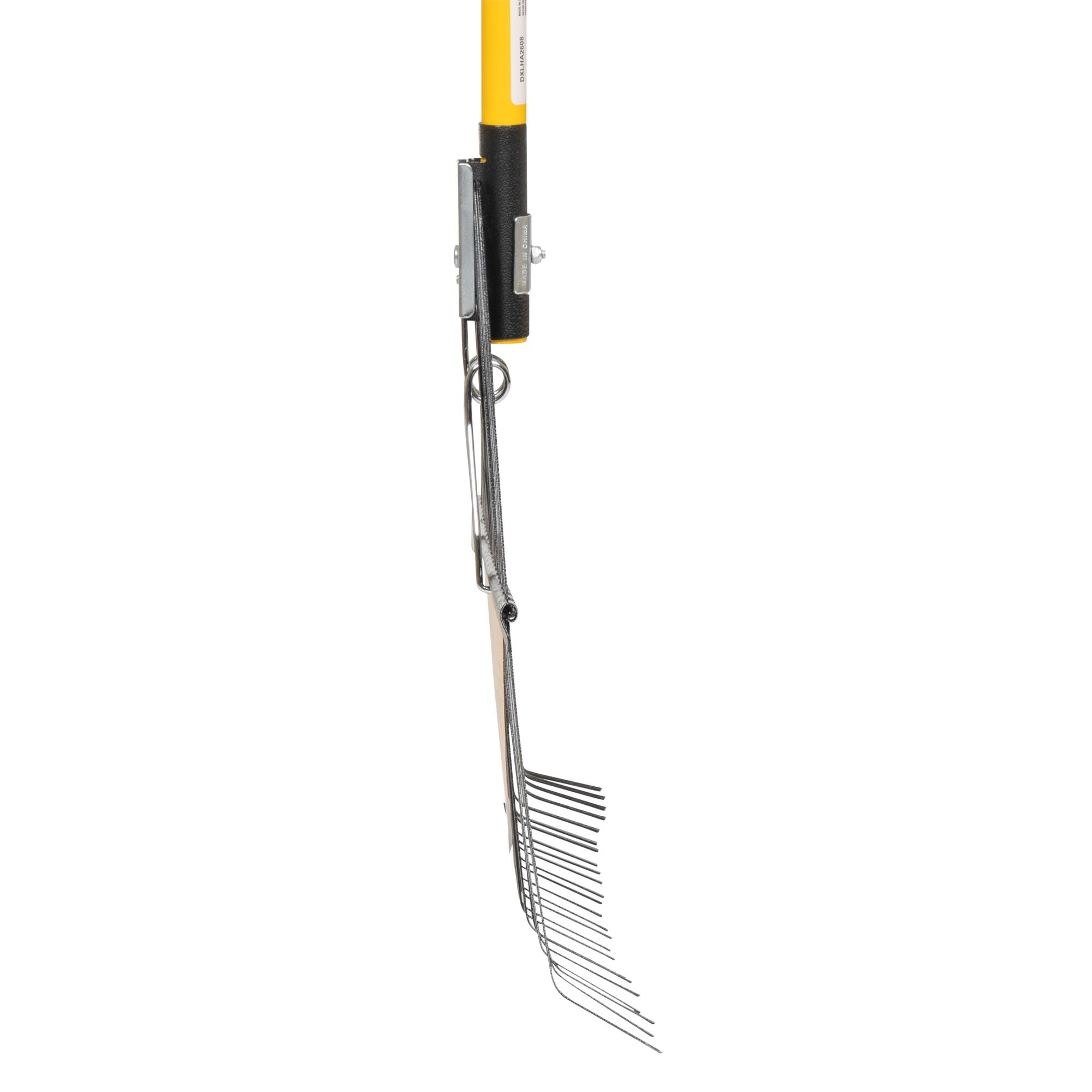 46 in Fiberglass Handle 24 Tine Leaf Rake DEWALT