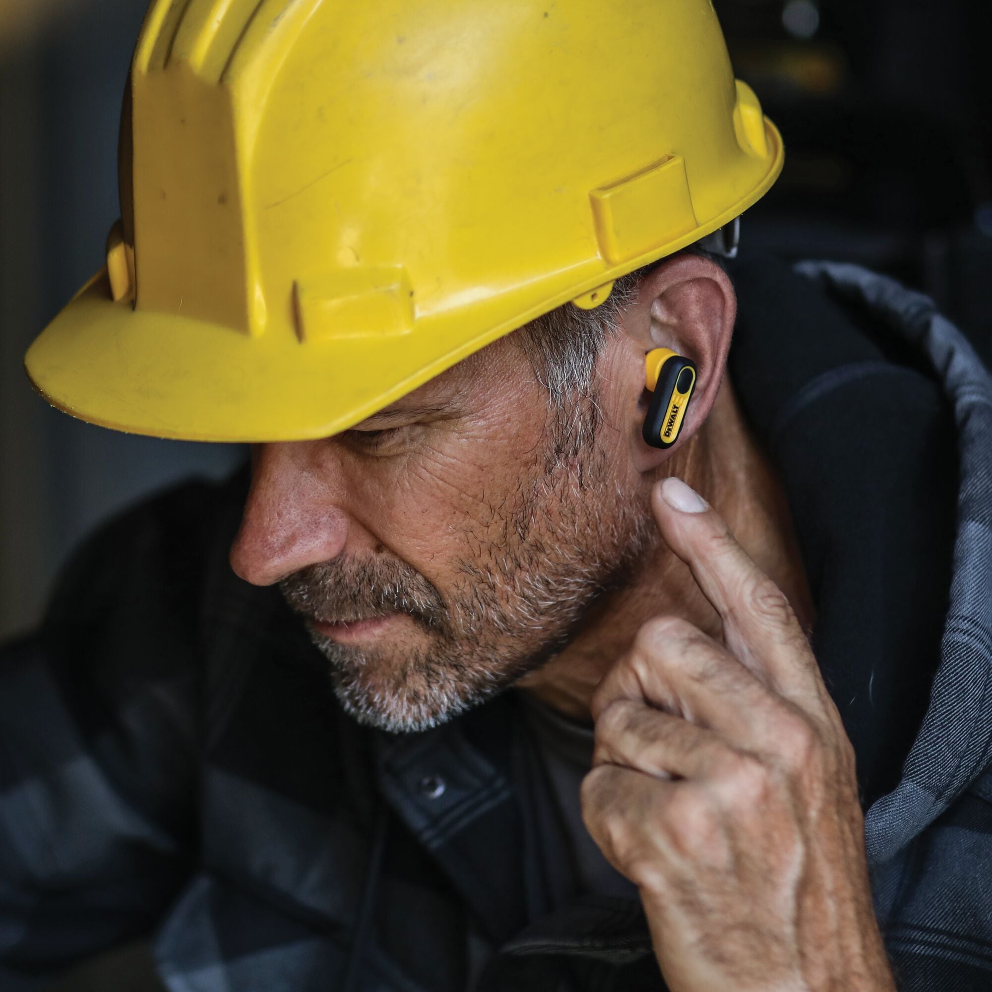 Pro-X1 Jobsite True Wireless Earbuds With Charging Case | DEWALT